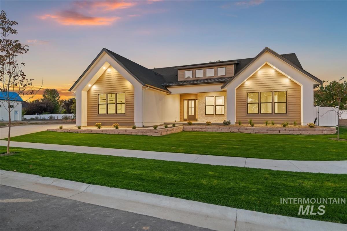 196 N Timber Wolf Pl, Eagle ID 83616
