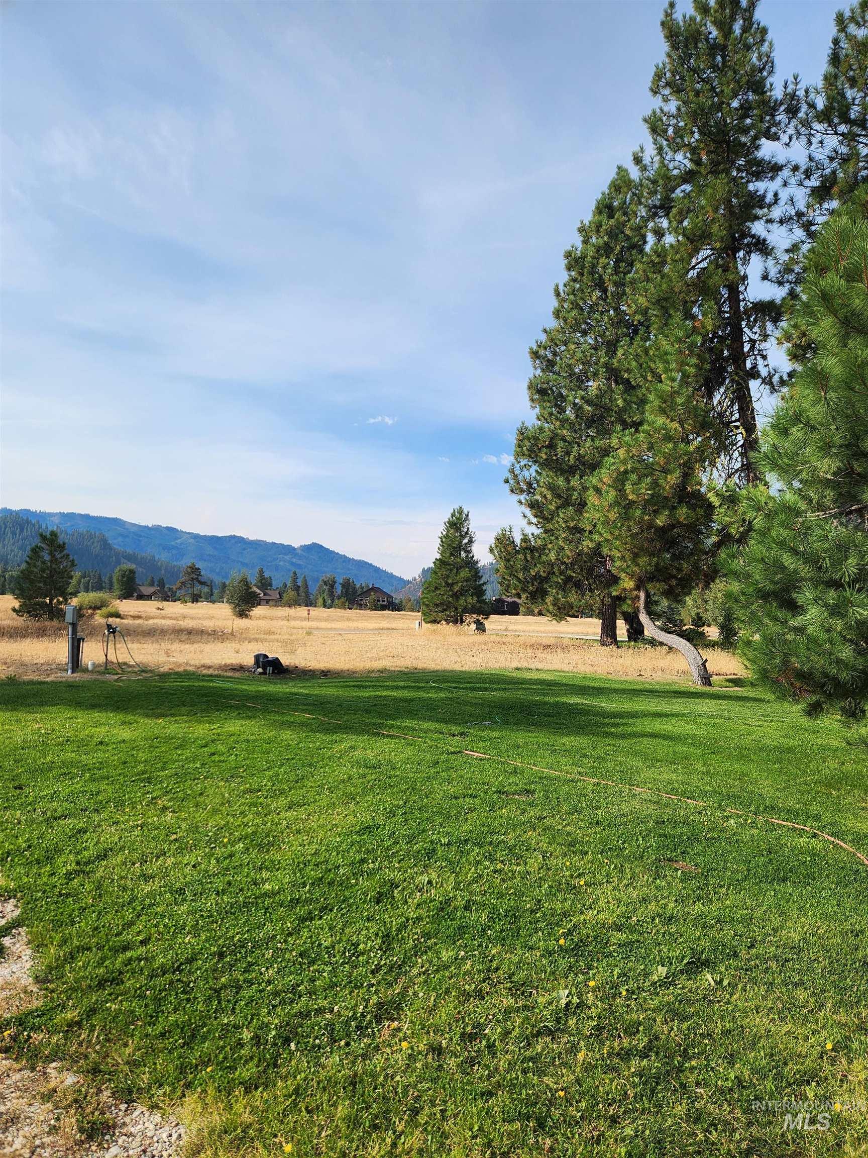 3897 N Rawah Dr, Featherville ID 83647