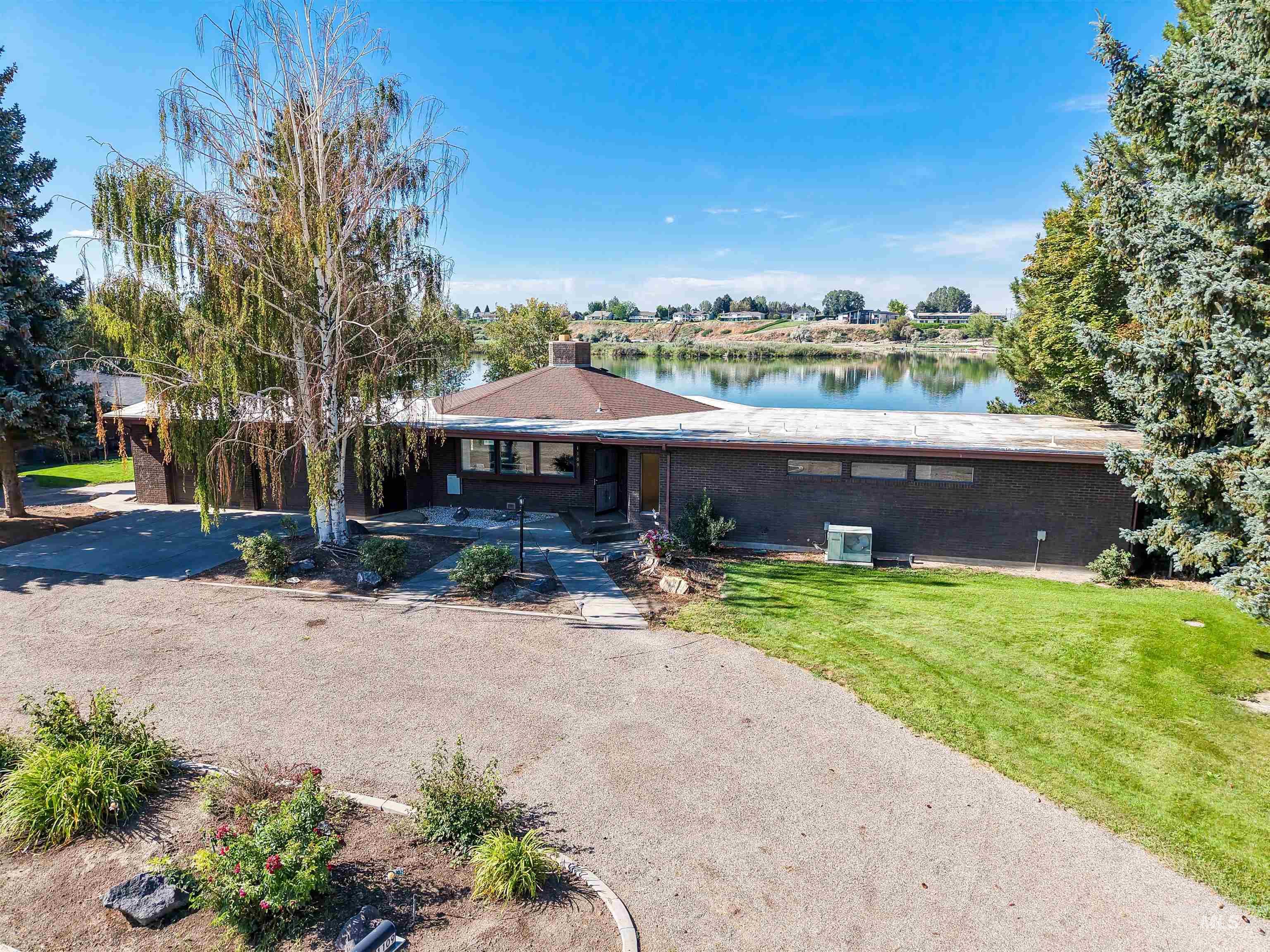 1109 S River Drive, Heyburn ID 83336