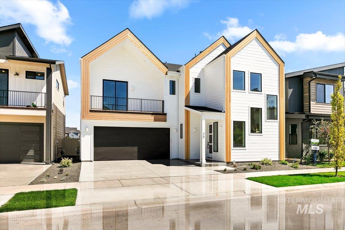 76 N Feather Reed Ave, Meridian ID 83642