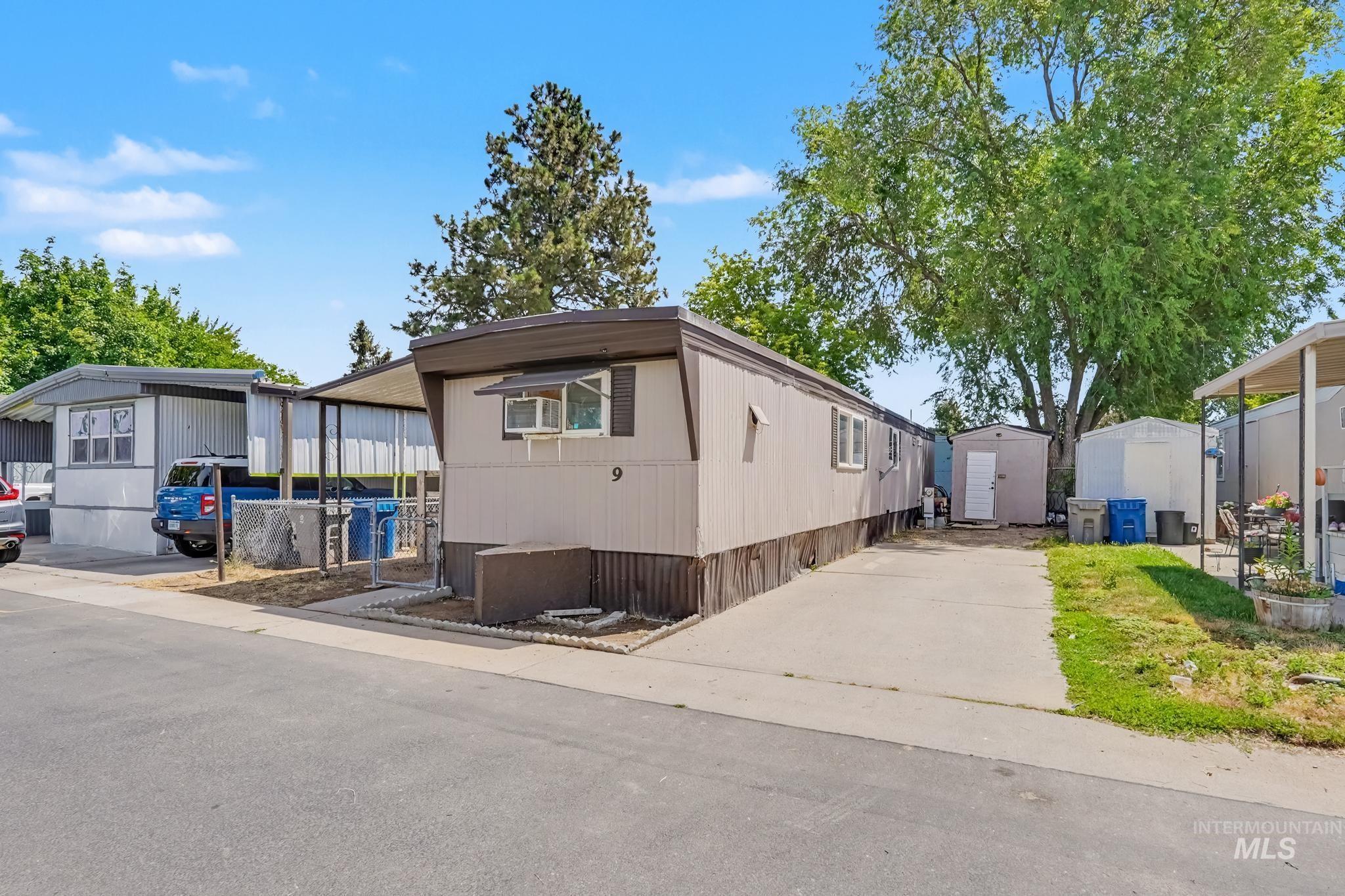 1410 W. Flamingo Avenue # 9, Nampa ID 83651
