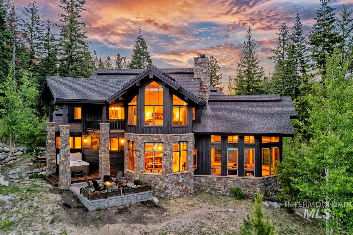 291 Whitewater Drive, Donnelly ID 83615