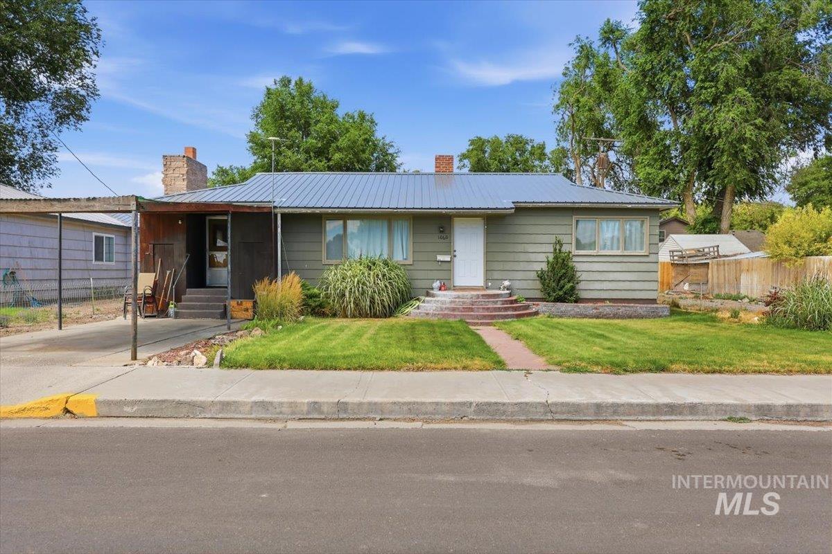 1060 F St W, Vale OR 97918
