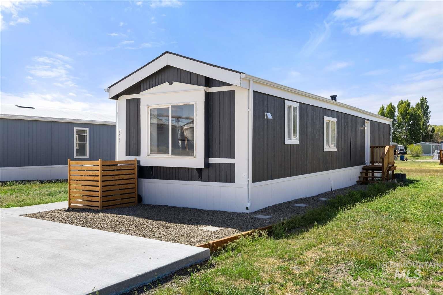 245 W 9th, Mountain Home ID 83647