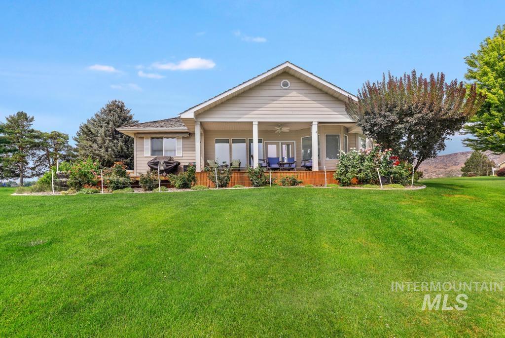 301 Clear Lake Ln, Buhl ID 83316