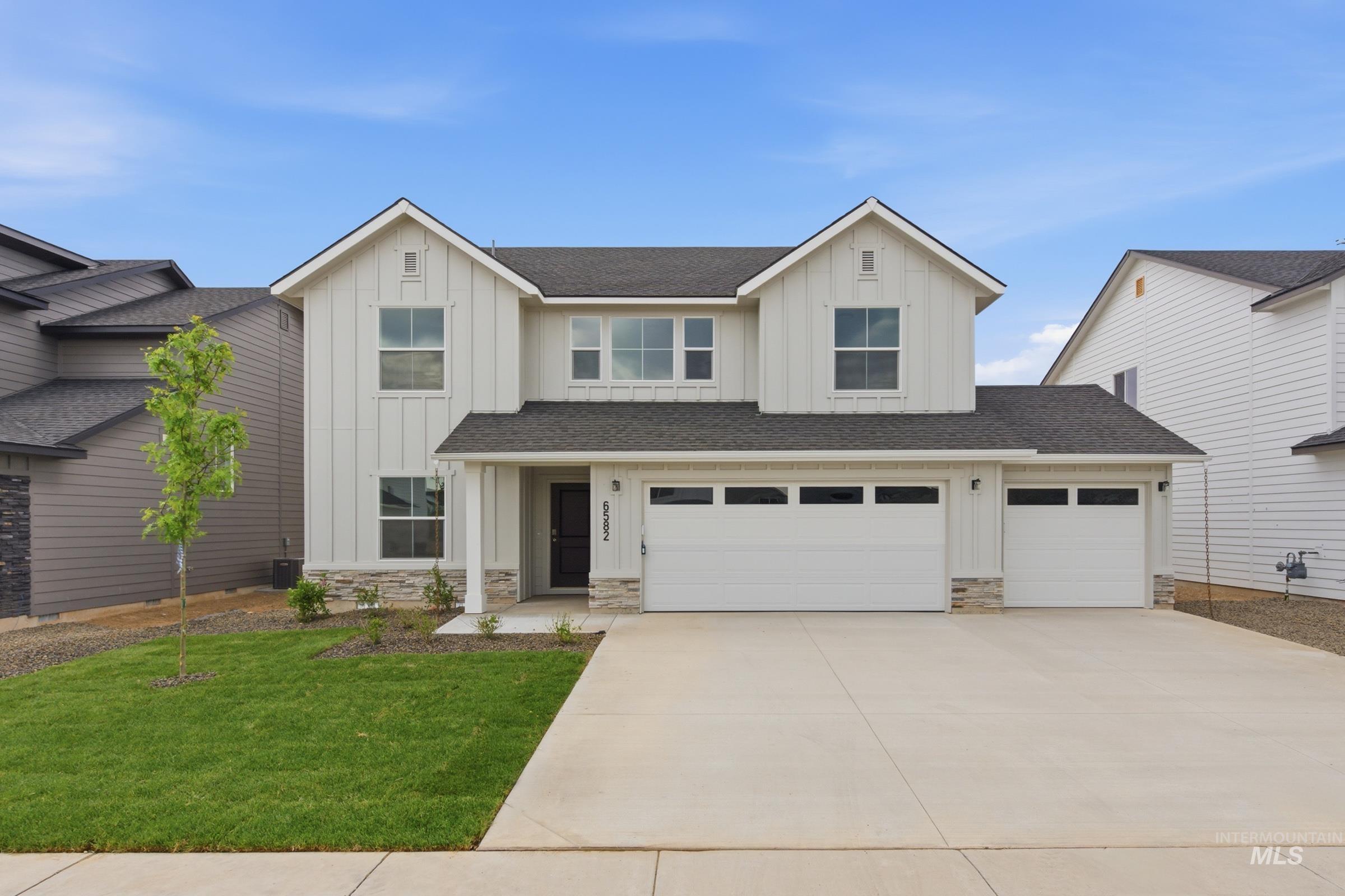 6582 W Plateau Creek Dr, Meridian ID 83646