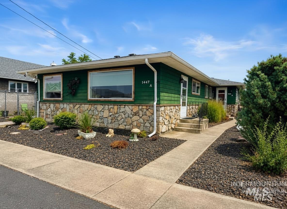1447 10th Street, Clarkston WA 99403