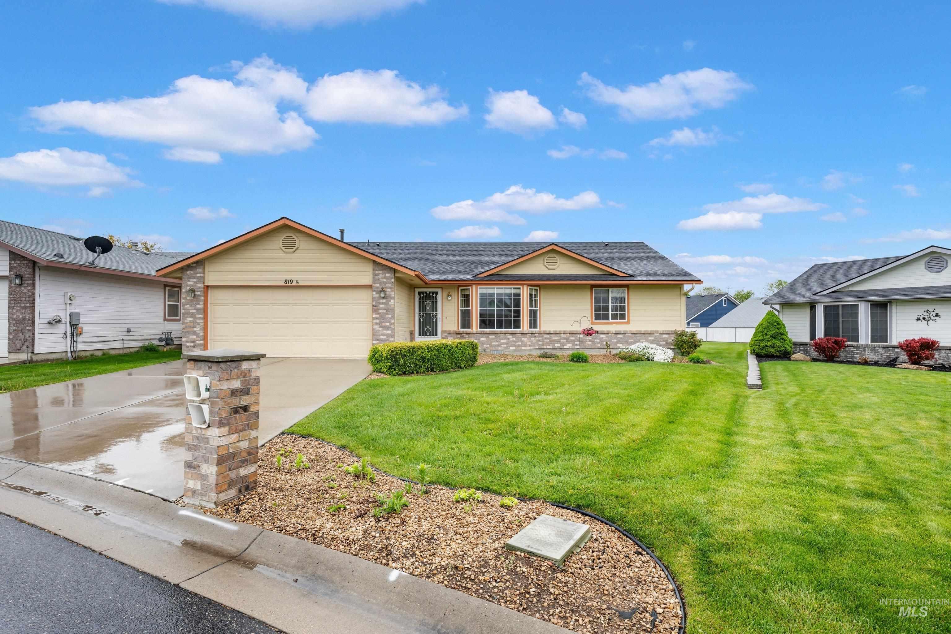 819 N Bristol Street, Nampa ID 83651