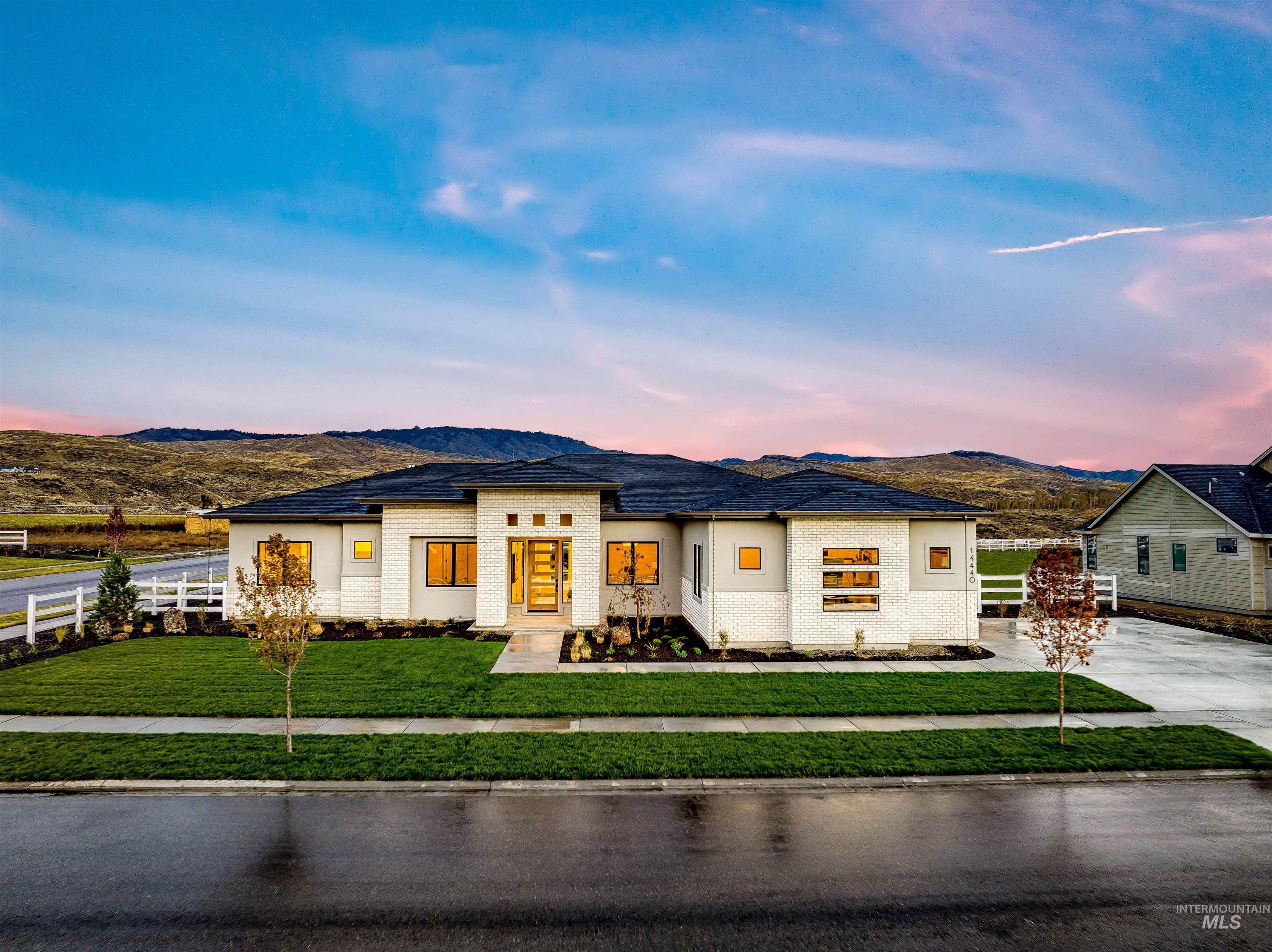 14475 N Woodpecker Ave, Boise ID 83714