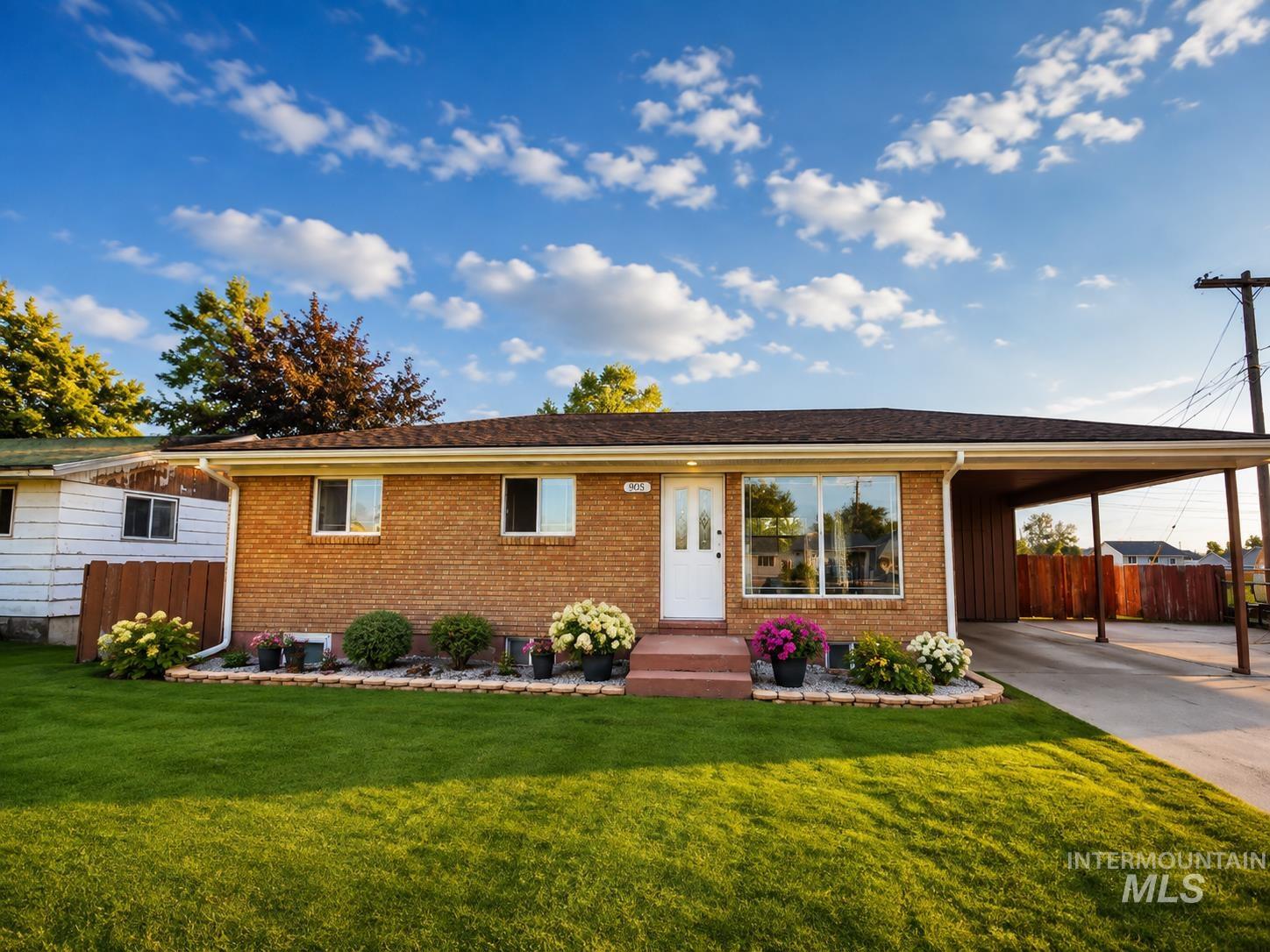 905 15th Drive, Rupert ID 83350