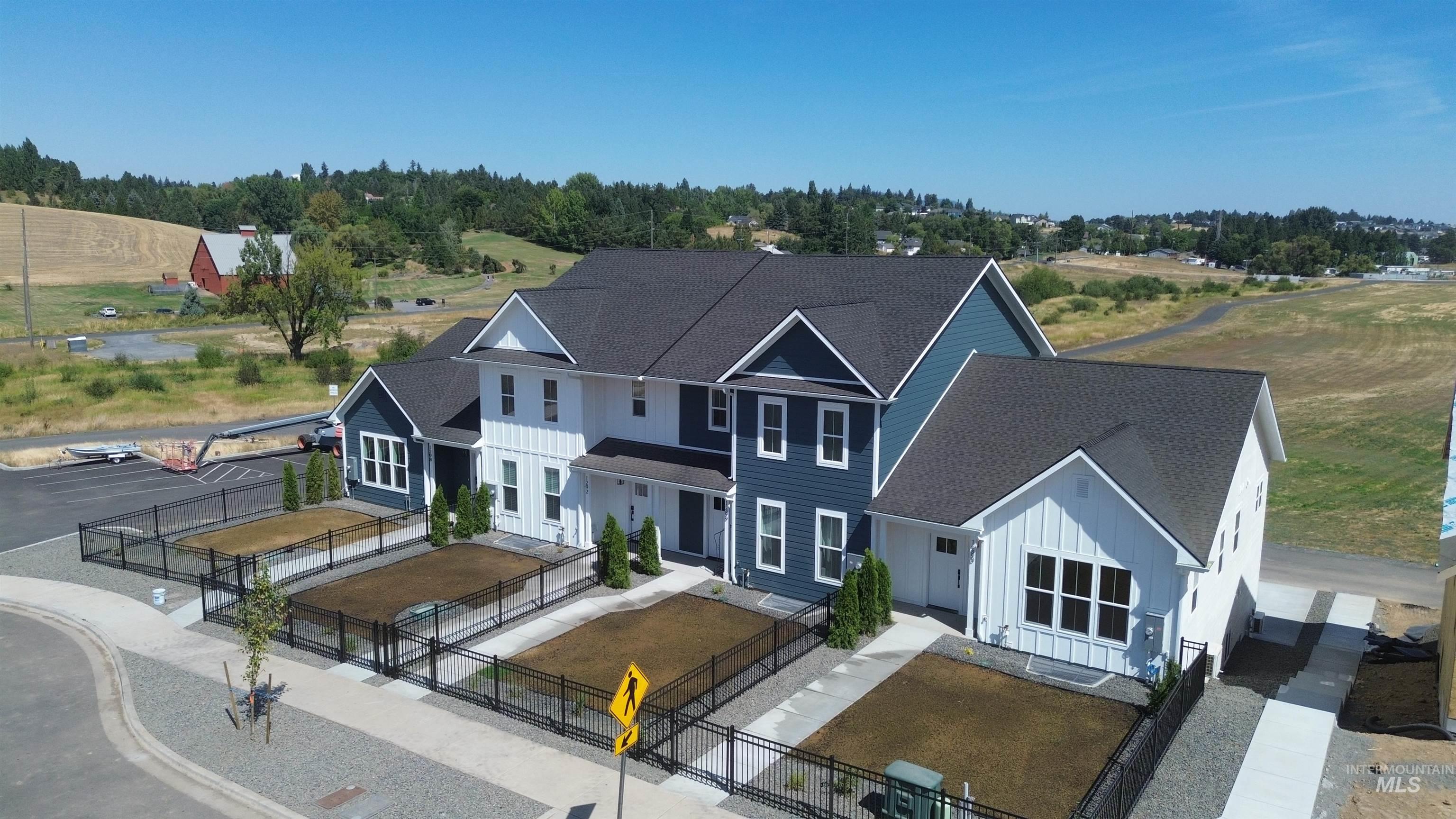 1280 Edington Ave, Moscow ID 83843