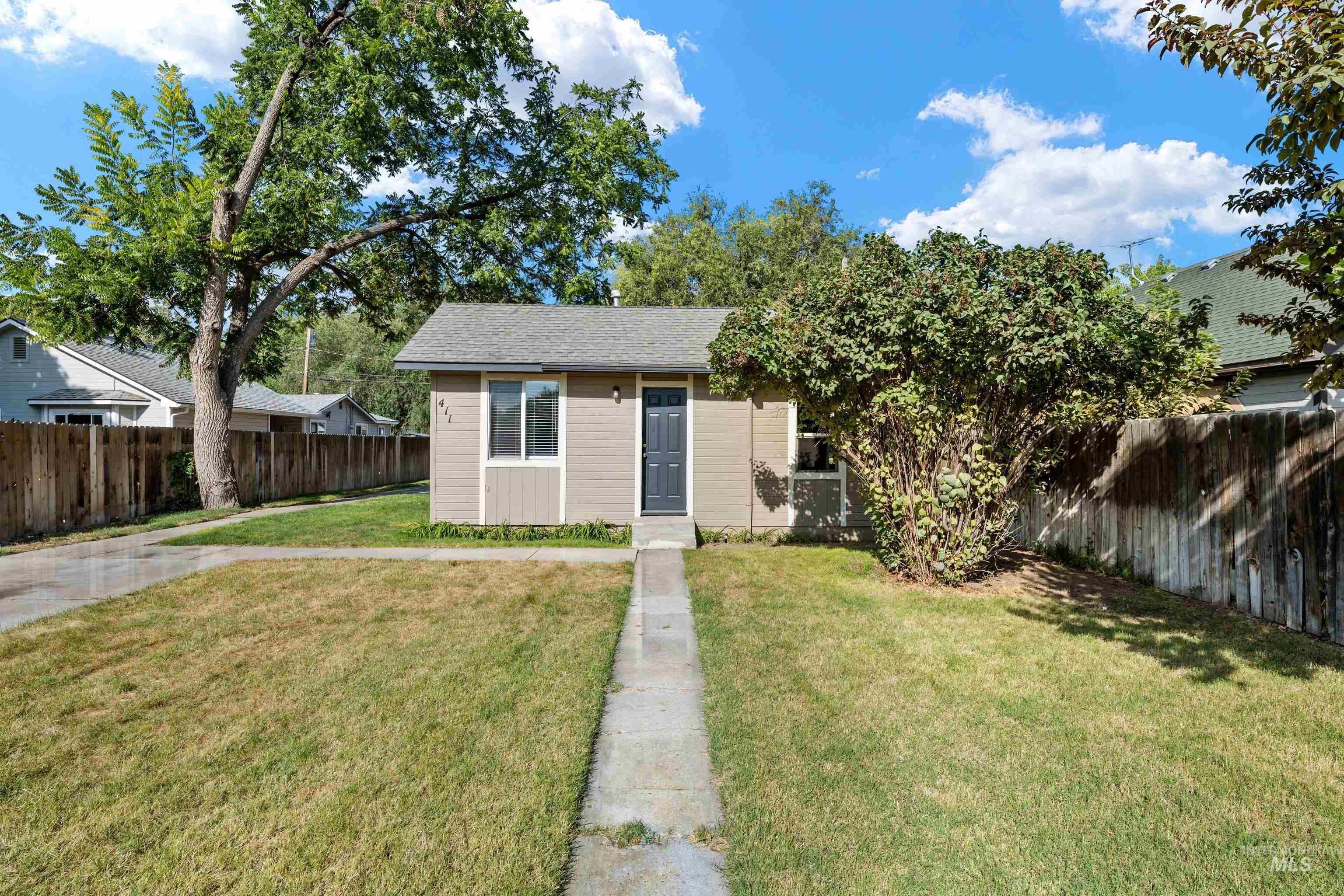 411 & 413 S Fern Street, Nampa ID 83686