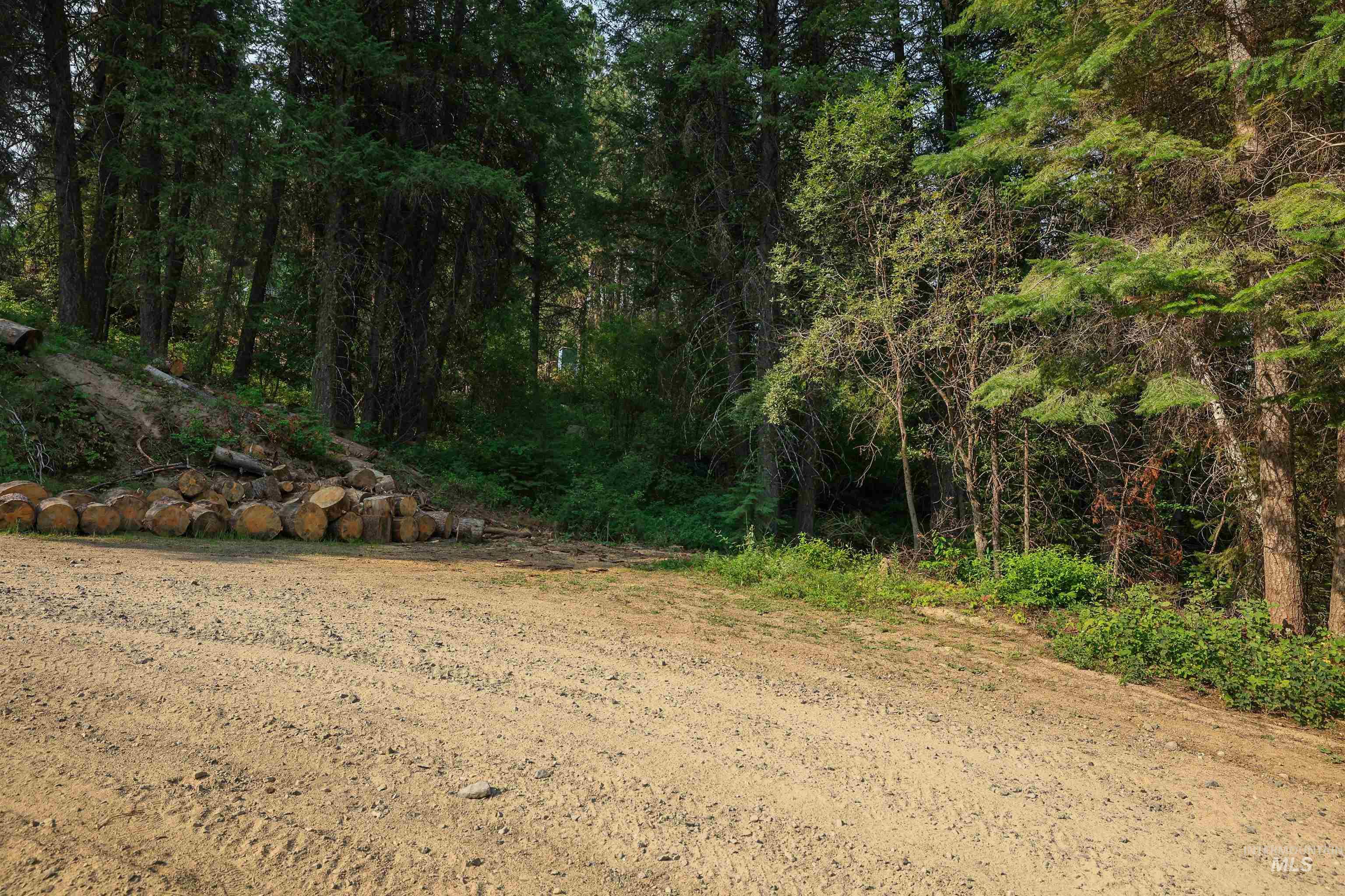 515 Collier View, Cascade ID 83611