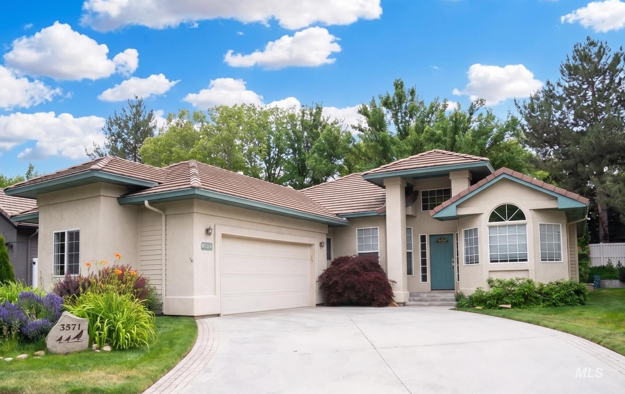 3571 N Rock Creek Ln, Garden City ID 83703