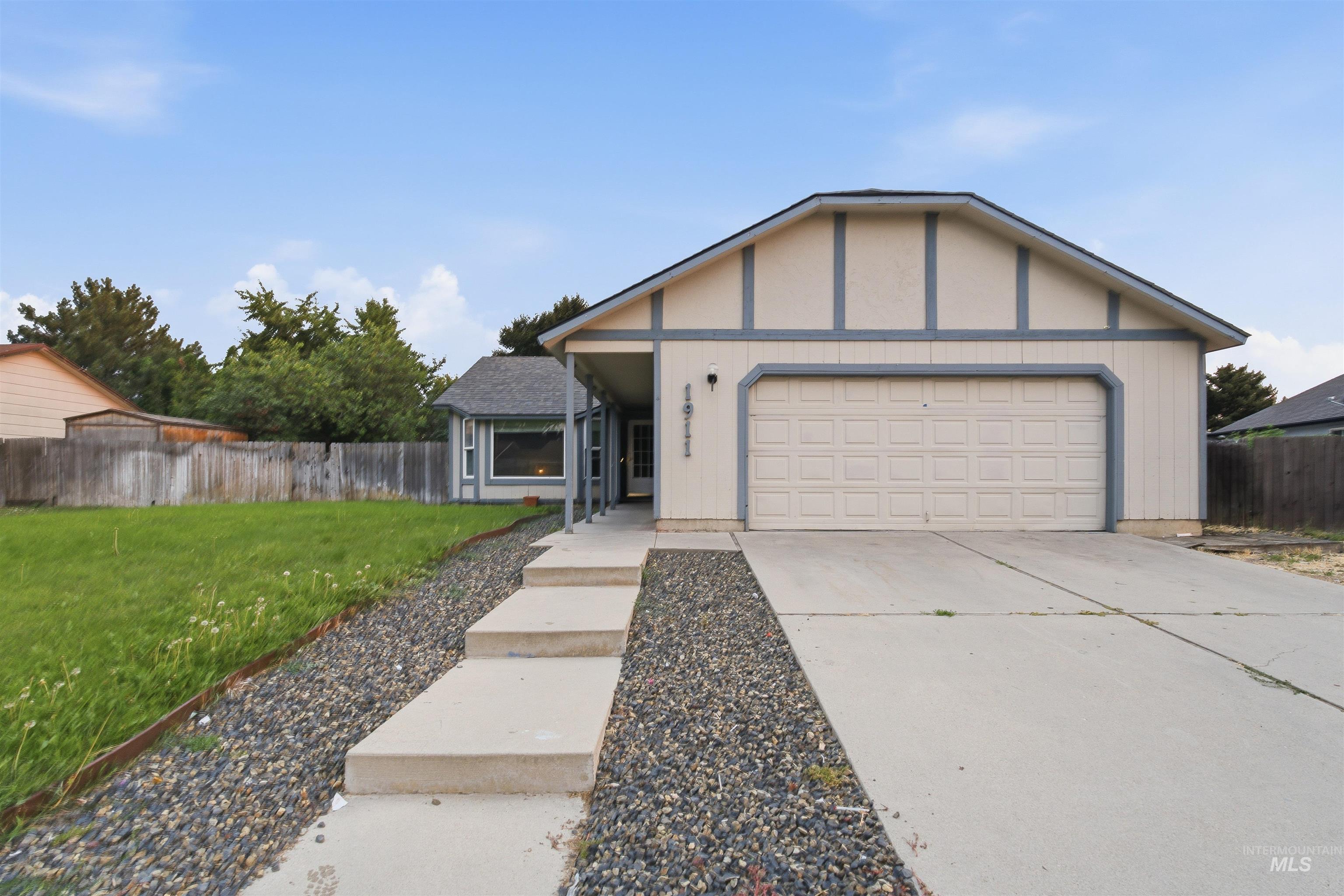 1911 W Tracy Ct, Meridian ID 83646