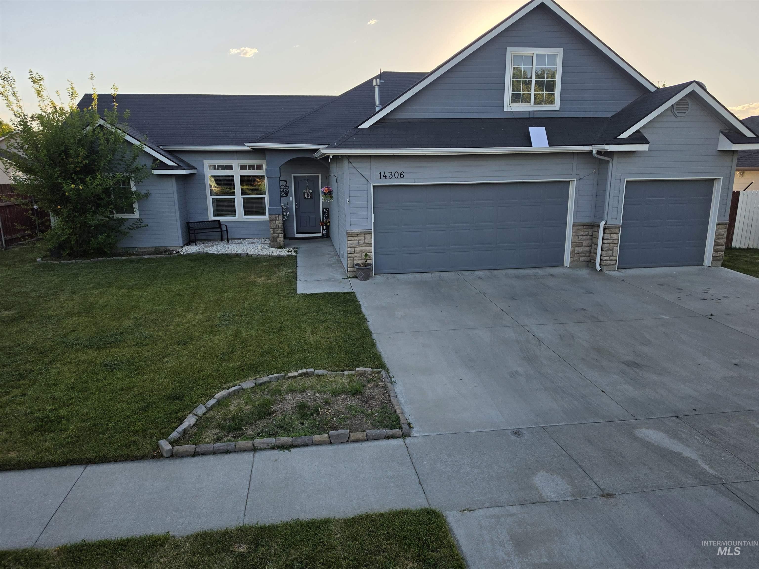 14306 N Mission Pointe Loop, Nampa ID 83651