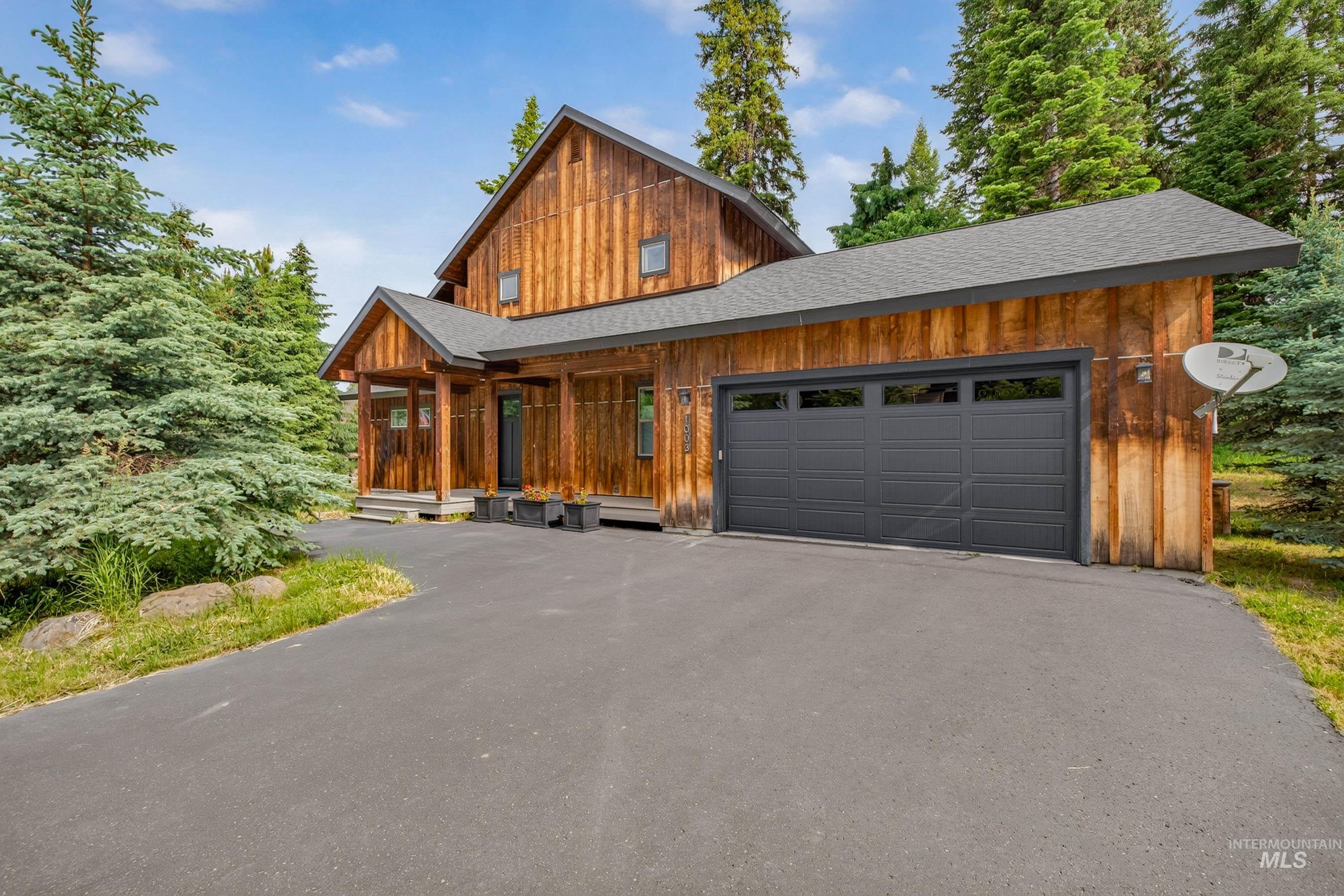 1003 Violet Way, McCall ID 83638