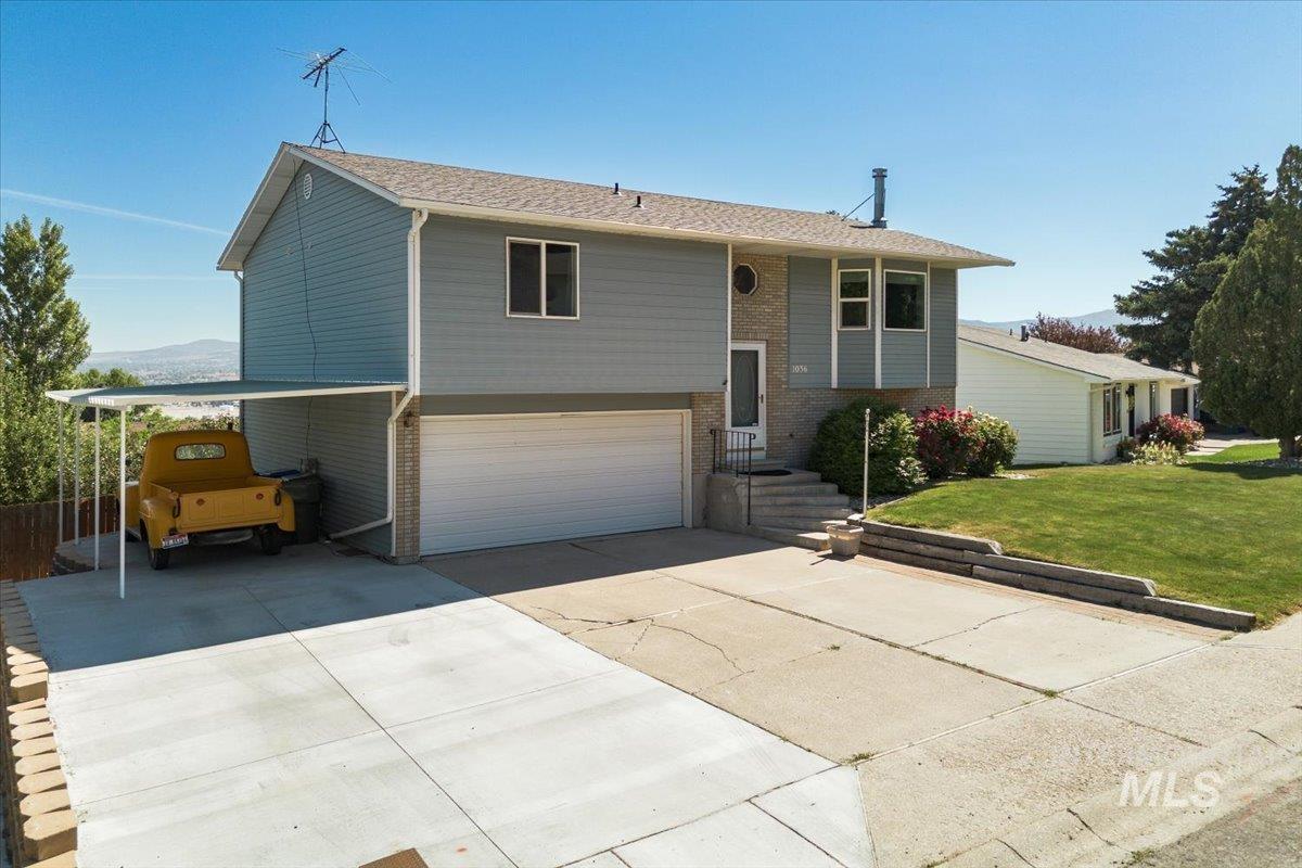 1036 Camas Ln, Pocatello ID 83204