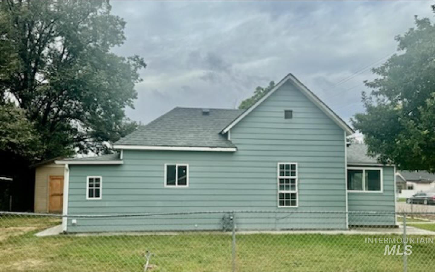 128 9th Ave. N., Nampa ID 83687
