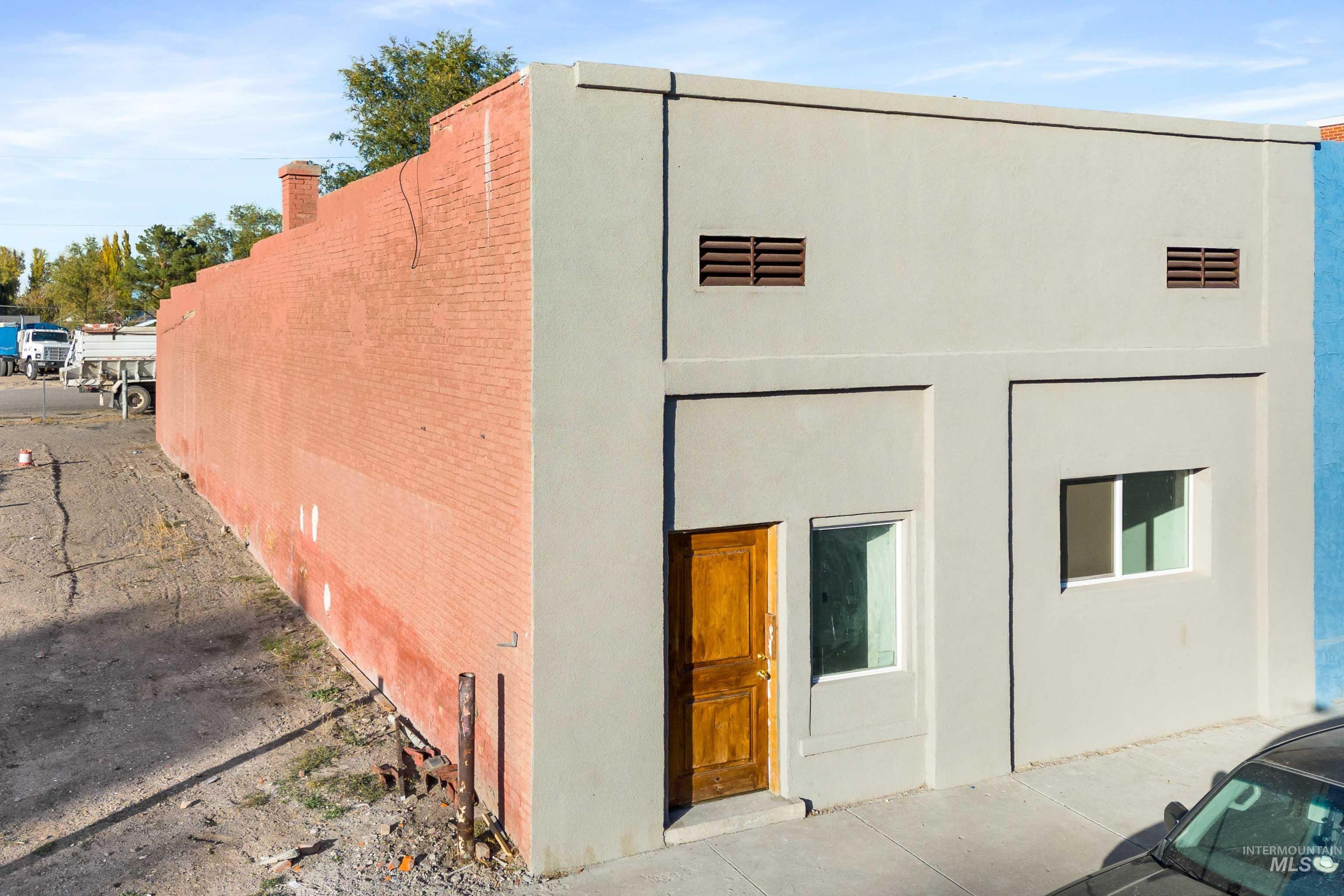 105 E Idaho St, Paul ID 83350