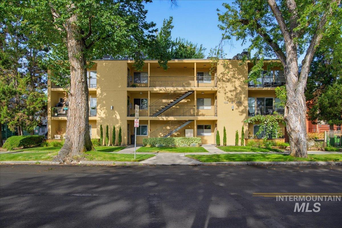 925 N 9th # 22, Boise ID 83702