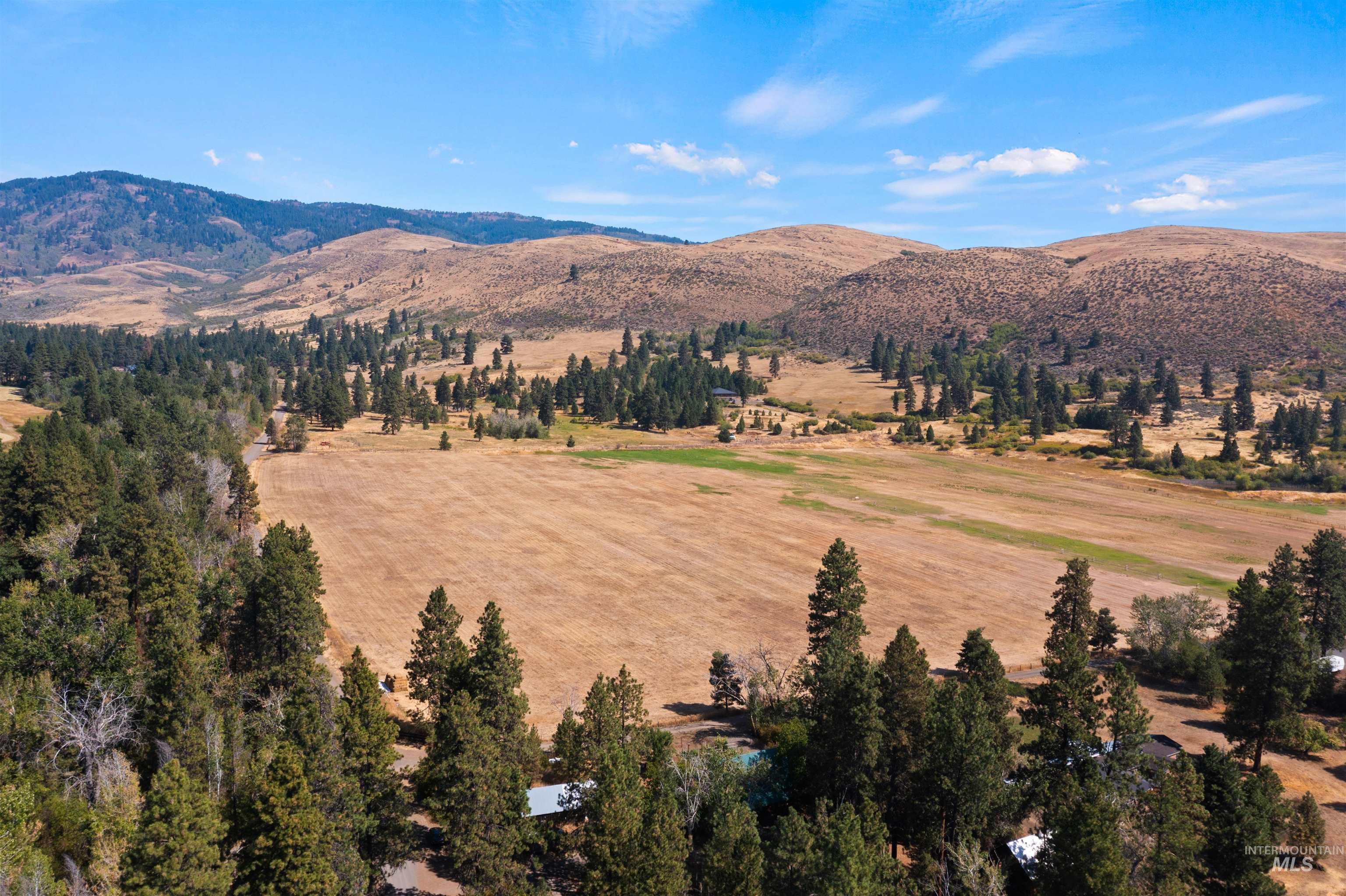 3488 Ward Rd, Cambridge ID 83610