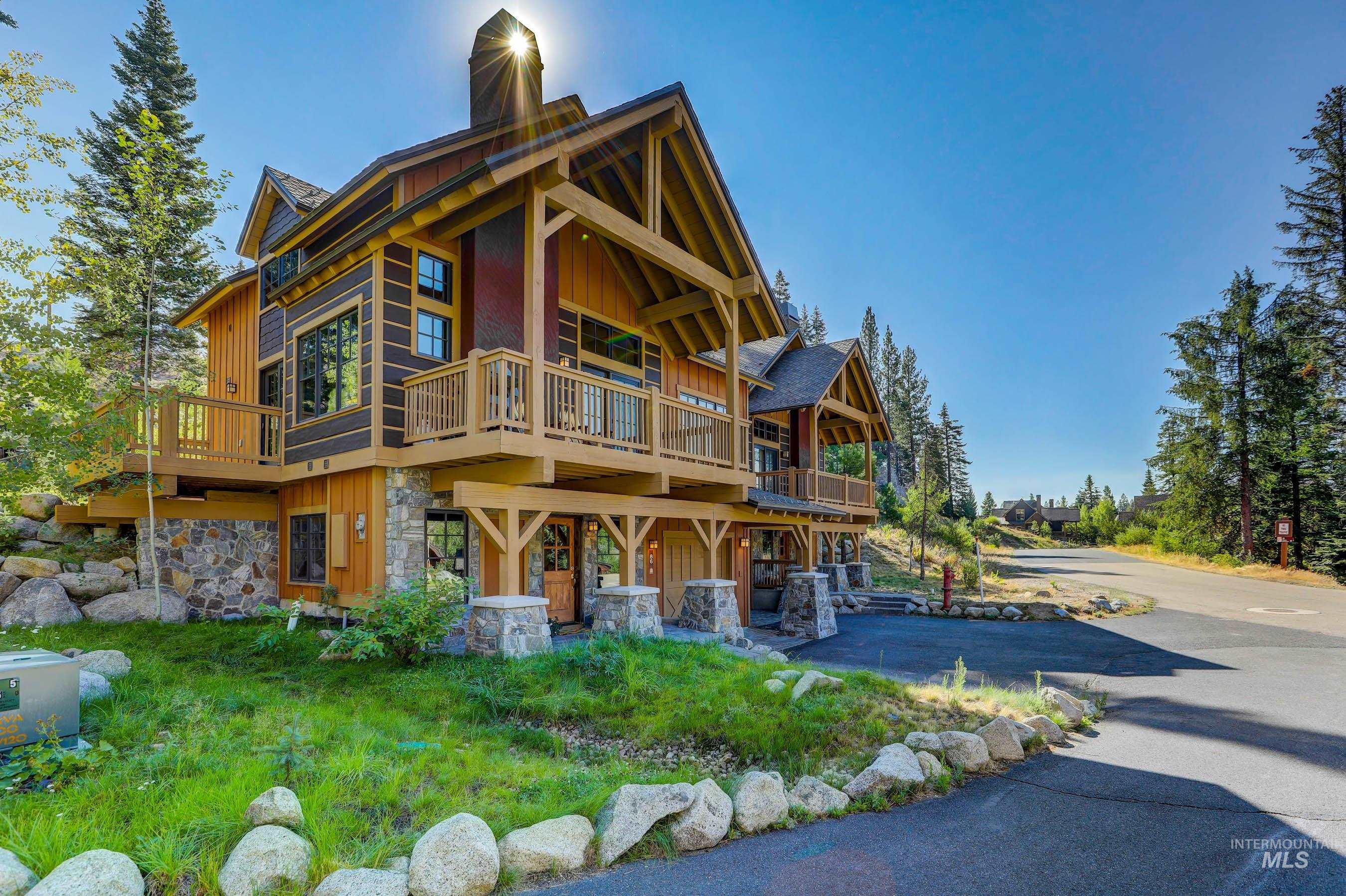 86 Golden Bar Ct, Donnelly ID 83615