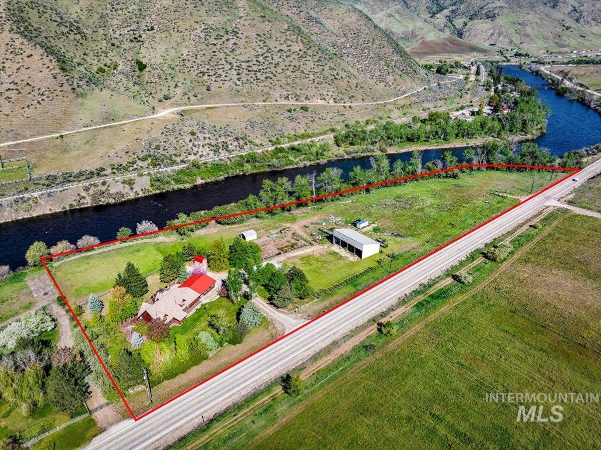 6856 Highway 55, Horseshoe Bend ID 83629