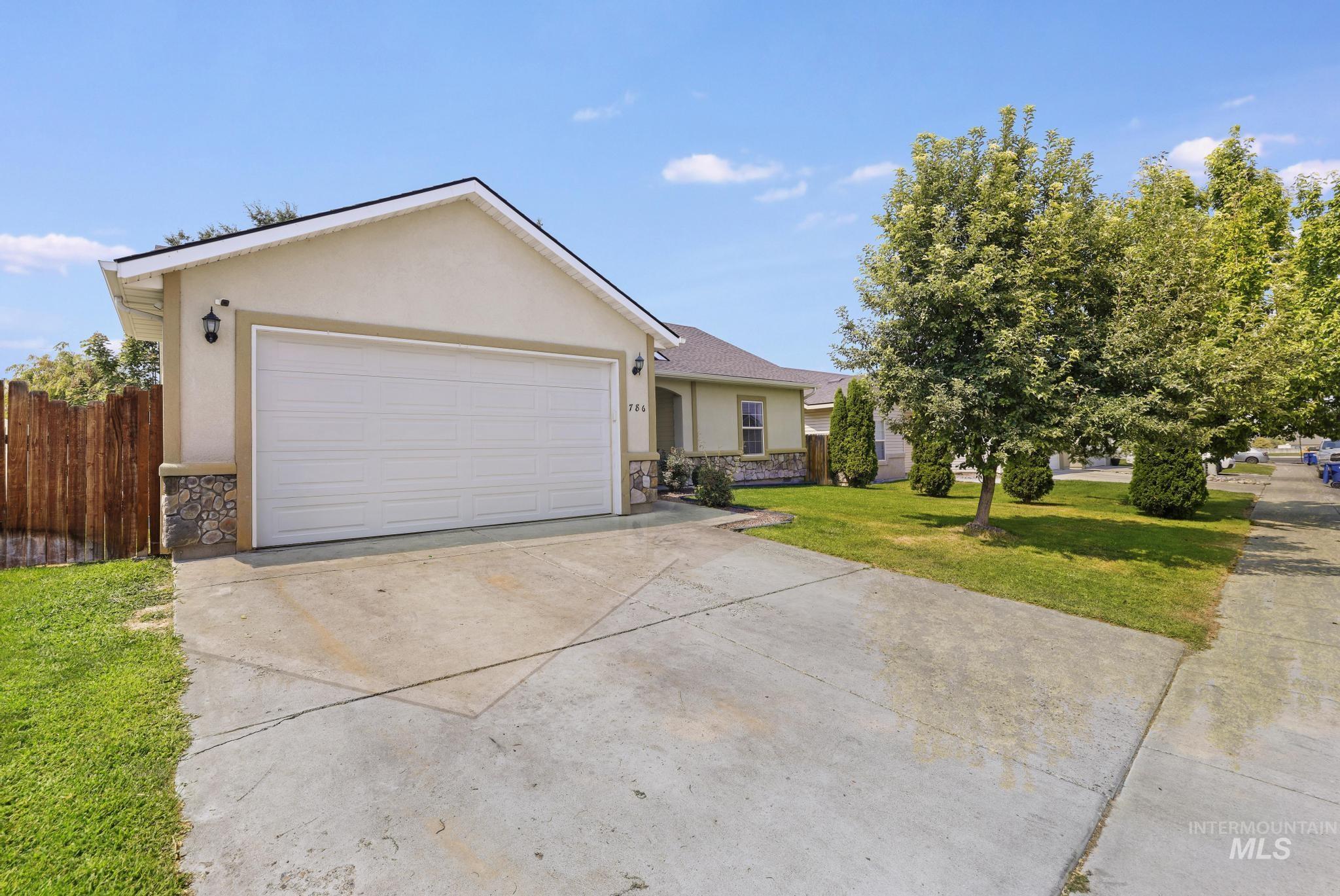 786 Parkwood Dr., Twin Falls ID 83301