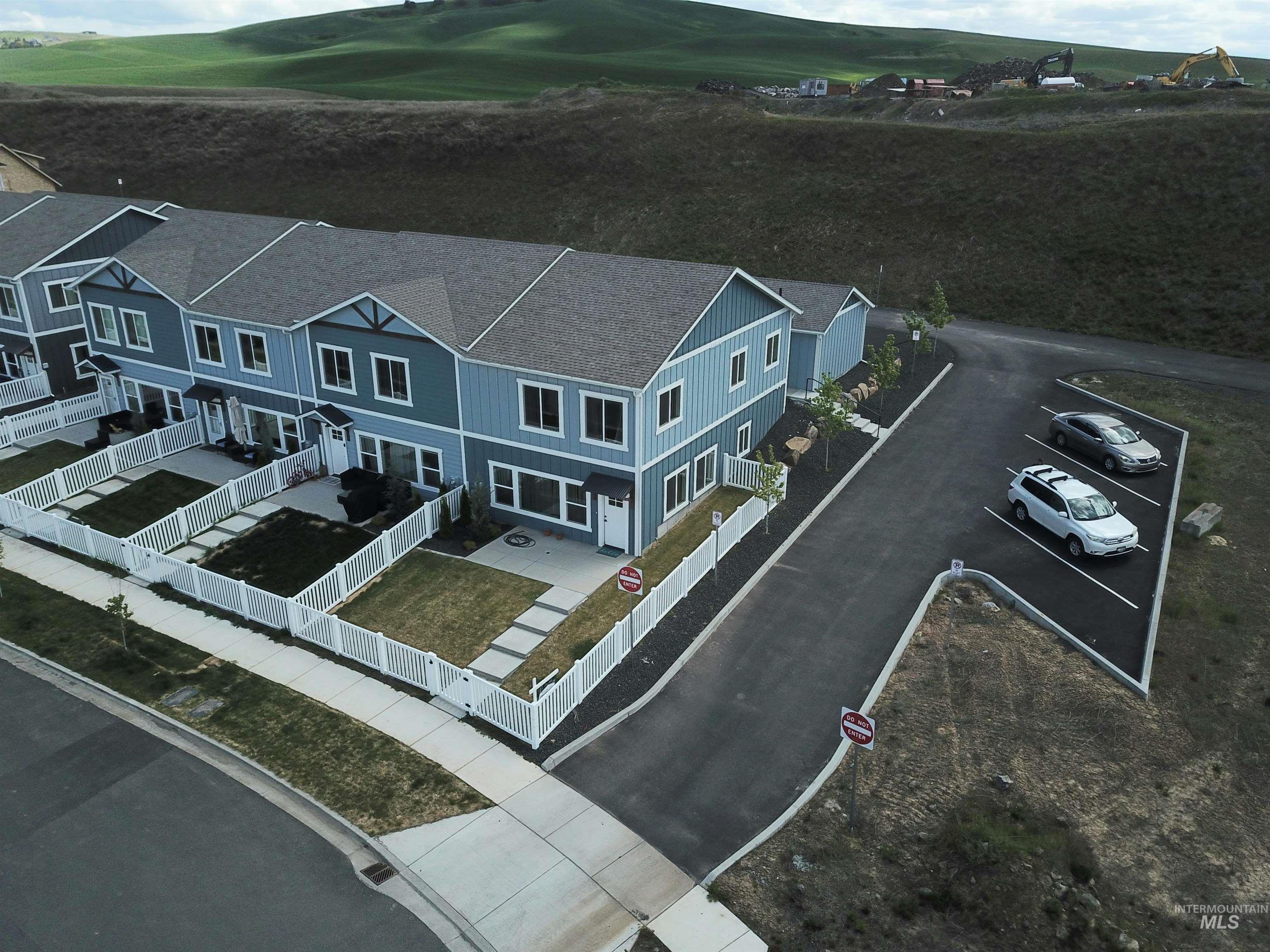 1215 Edington Ave, Moscow ID 83843