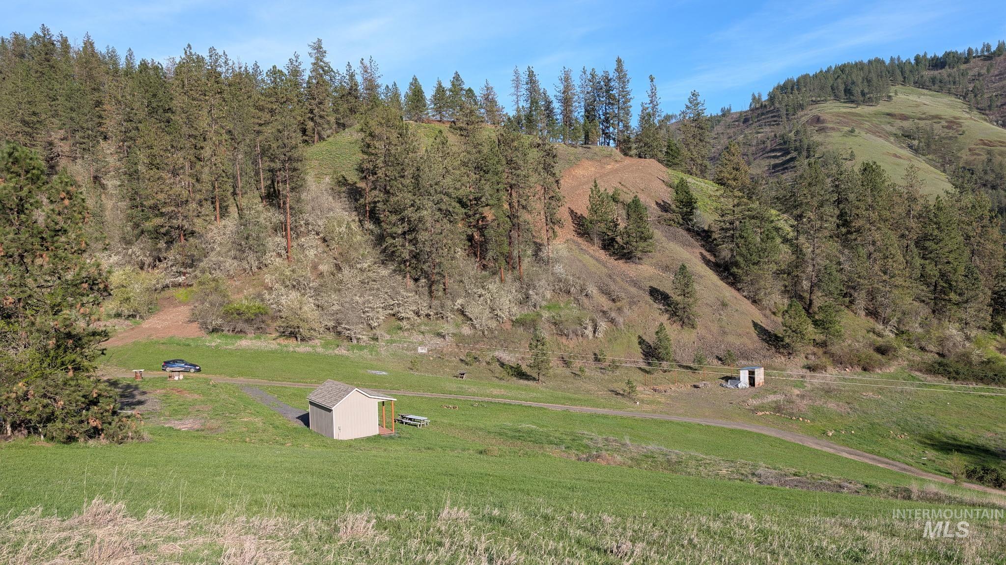 136 Heavy Grace Ln, Kamiah ID 83536