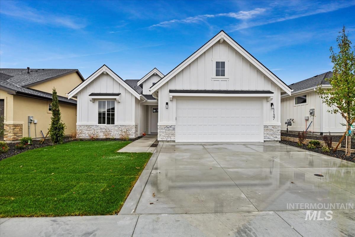 7112 N Canter Trail Ave, Meridian ID 83646