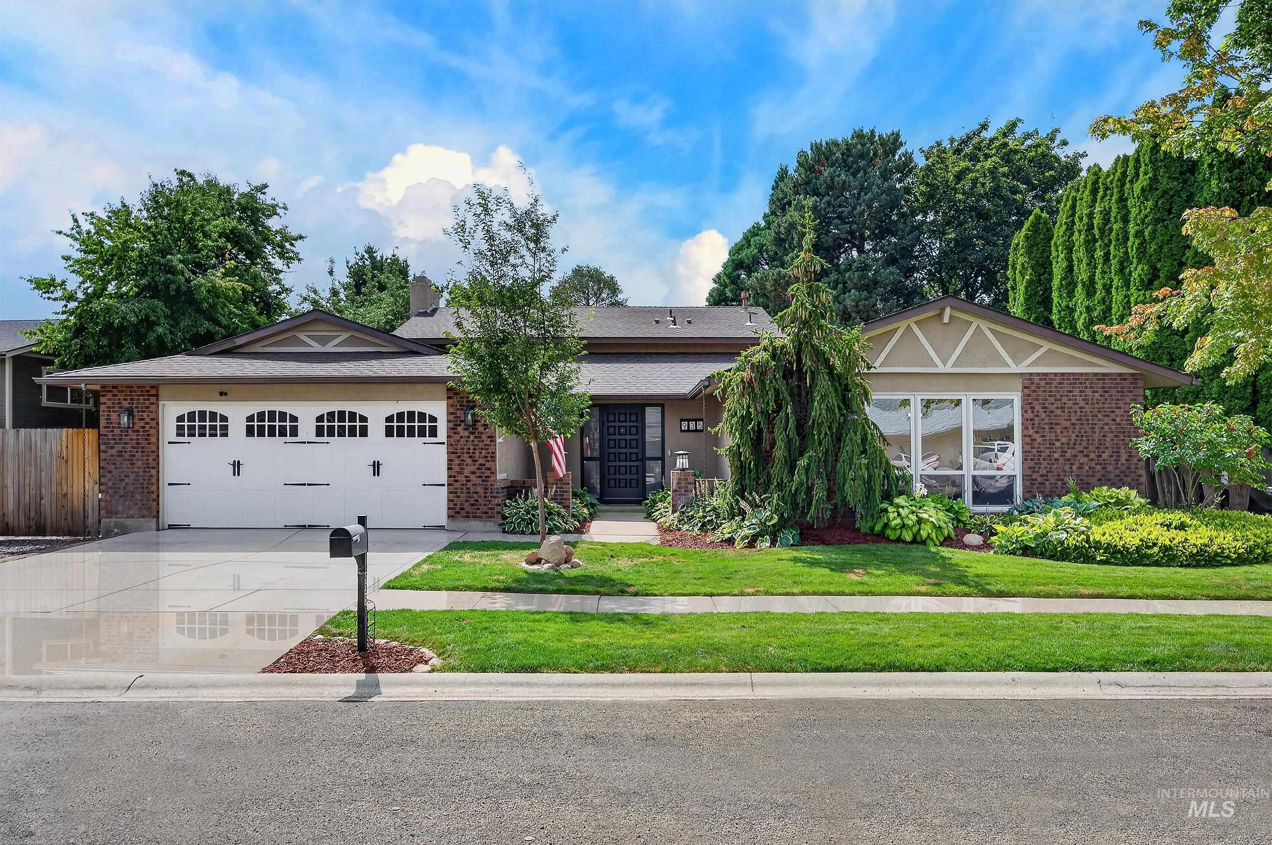 935 Farrington Dr, Eagle ID 83616