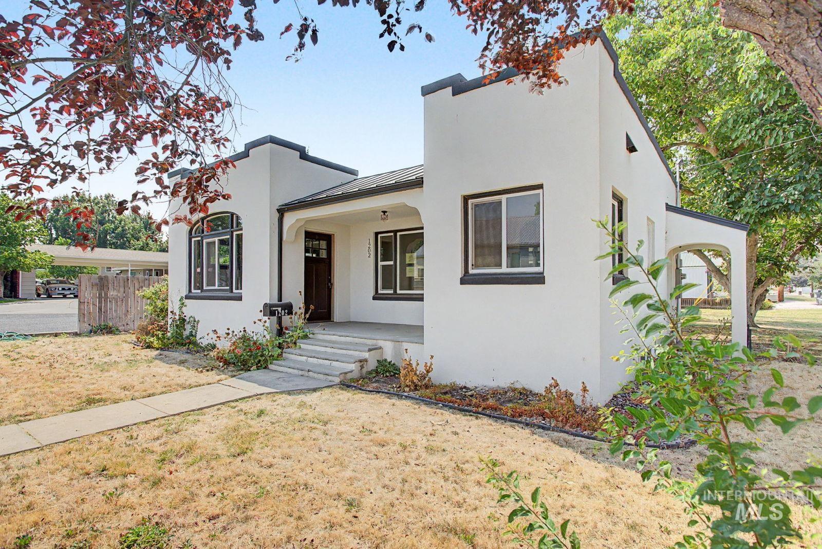 1202 9th Street, Clarkston WA 99403