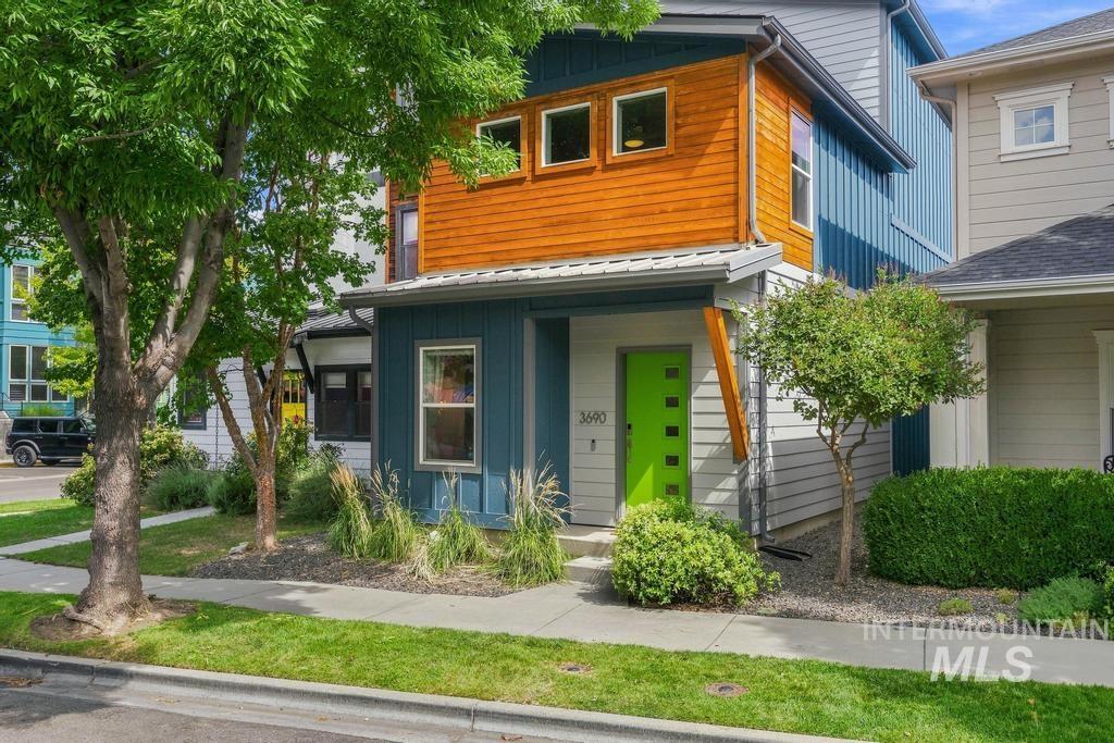 3690 N Adams Street, Garden City ID 83714