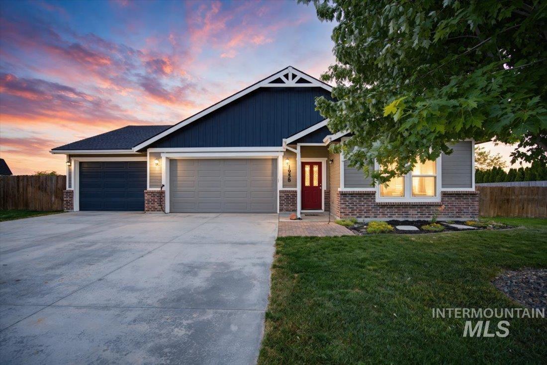 1958 Yellow Pine Dr, Middleton ID 83644