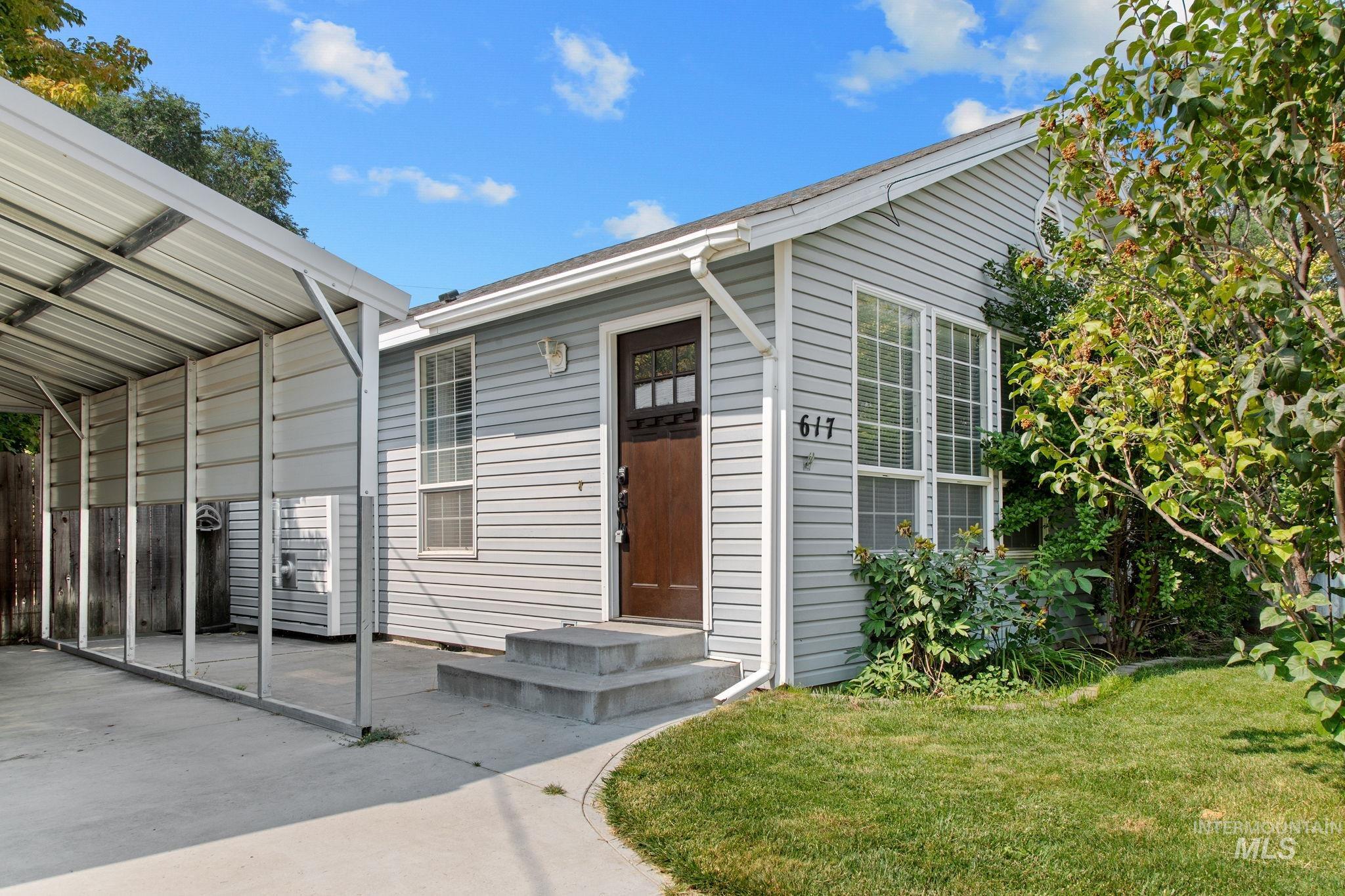 617 Lake Lowell, Nampa ID 83686