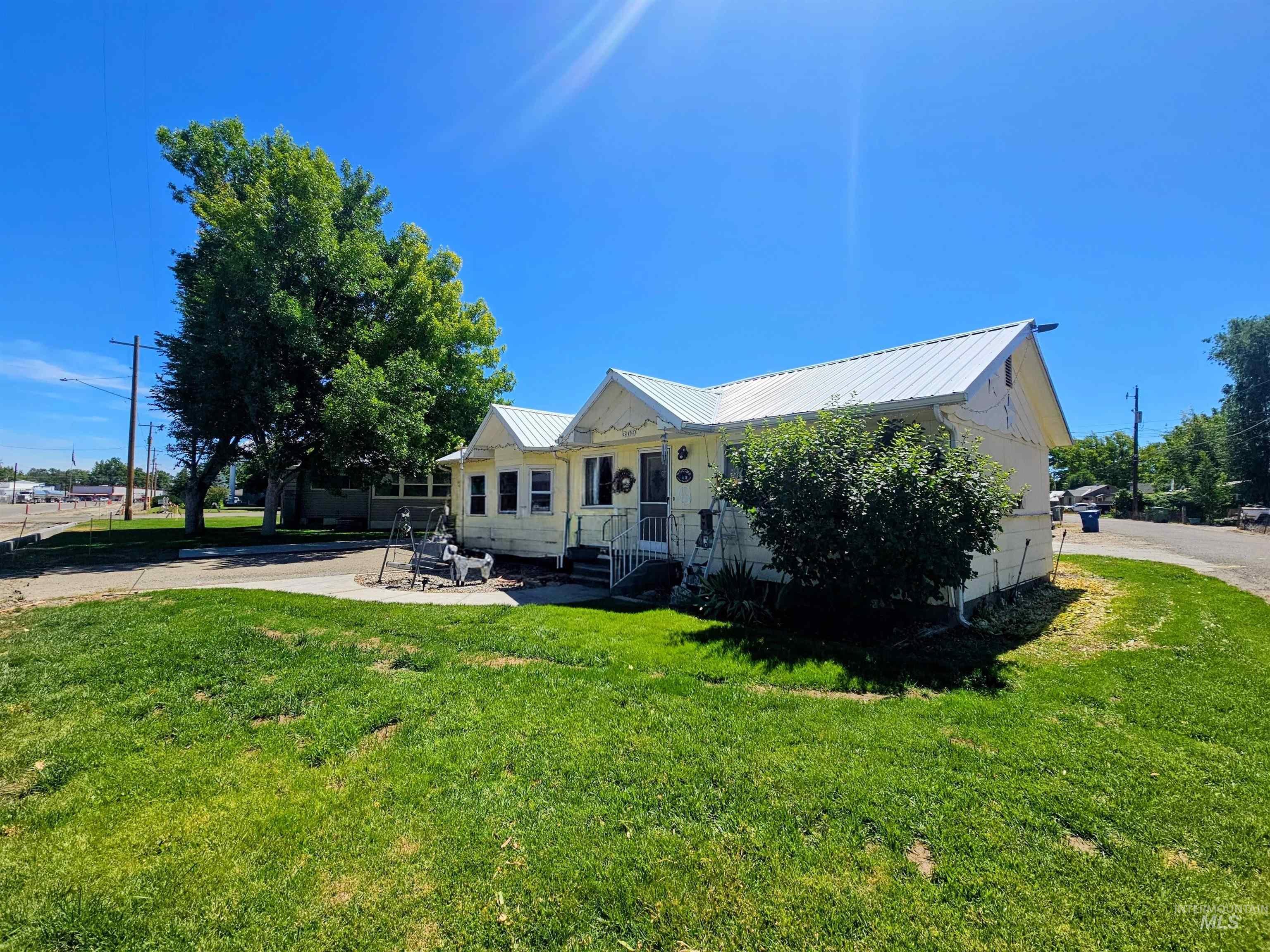 309 SW Ave, New Plymouth ID 83655