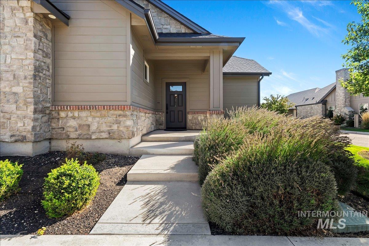 4132 E Silverking Ln, Meridian ID 83642