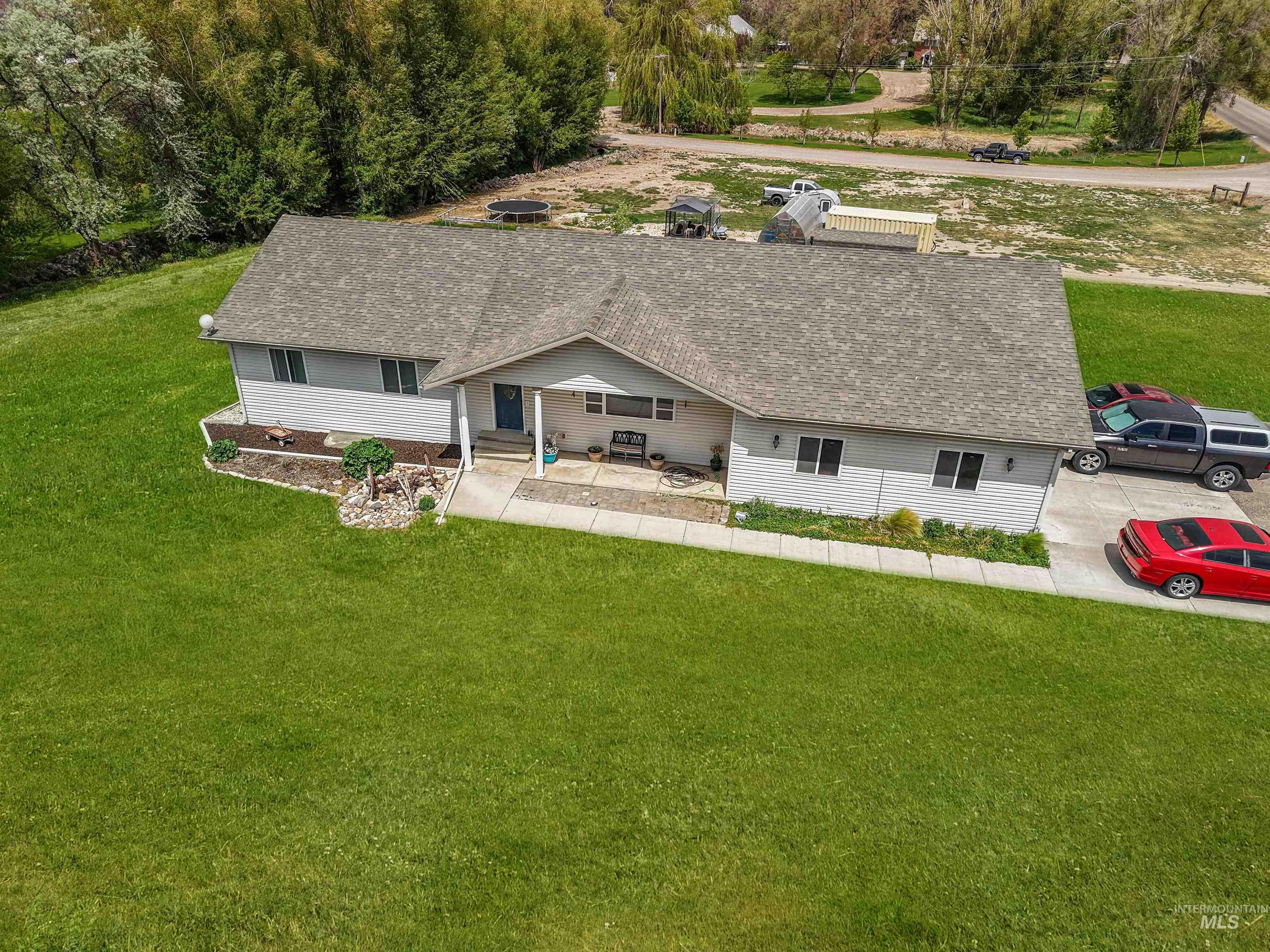 64 South 200 West, Burley ID 83318