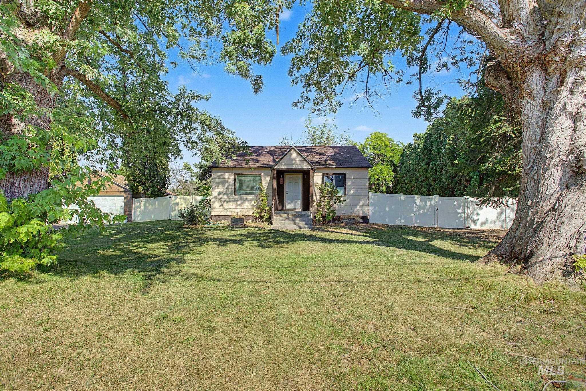 3429 11th St, Lewiston ID 83501