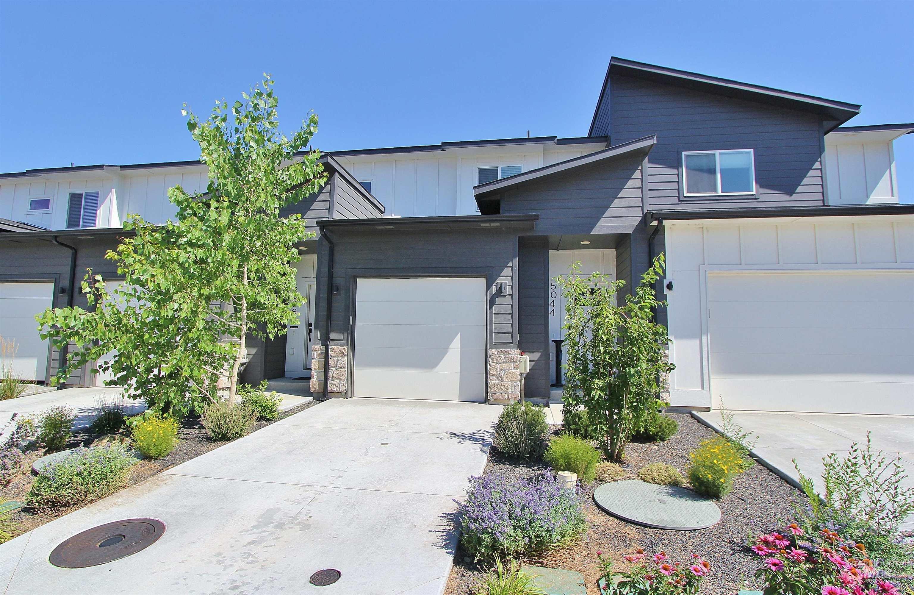 5044 E Woodward Ln, Nampa ID 83687