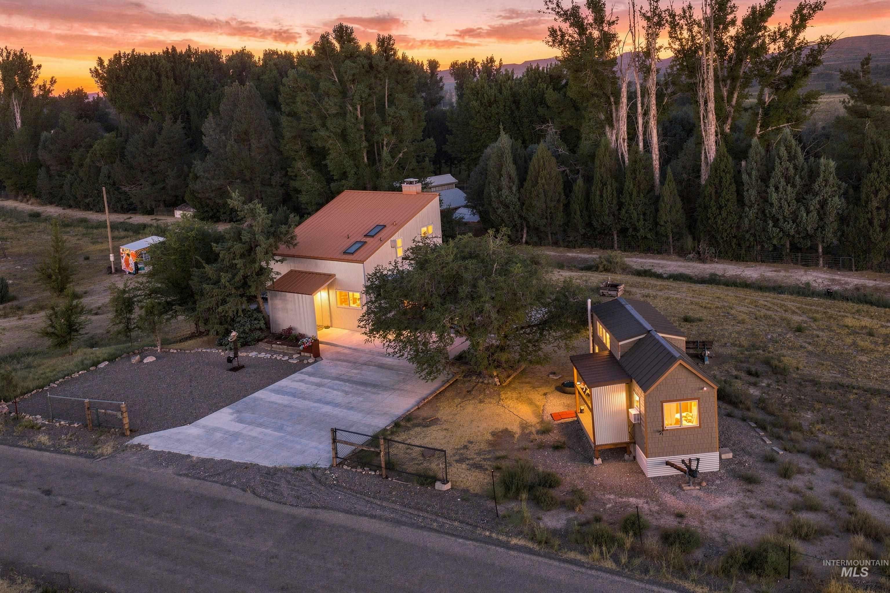 32337 Belle Ave, Bruneau ID 83604