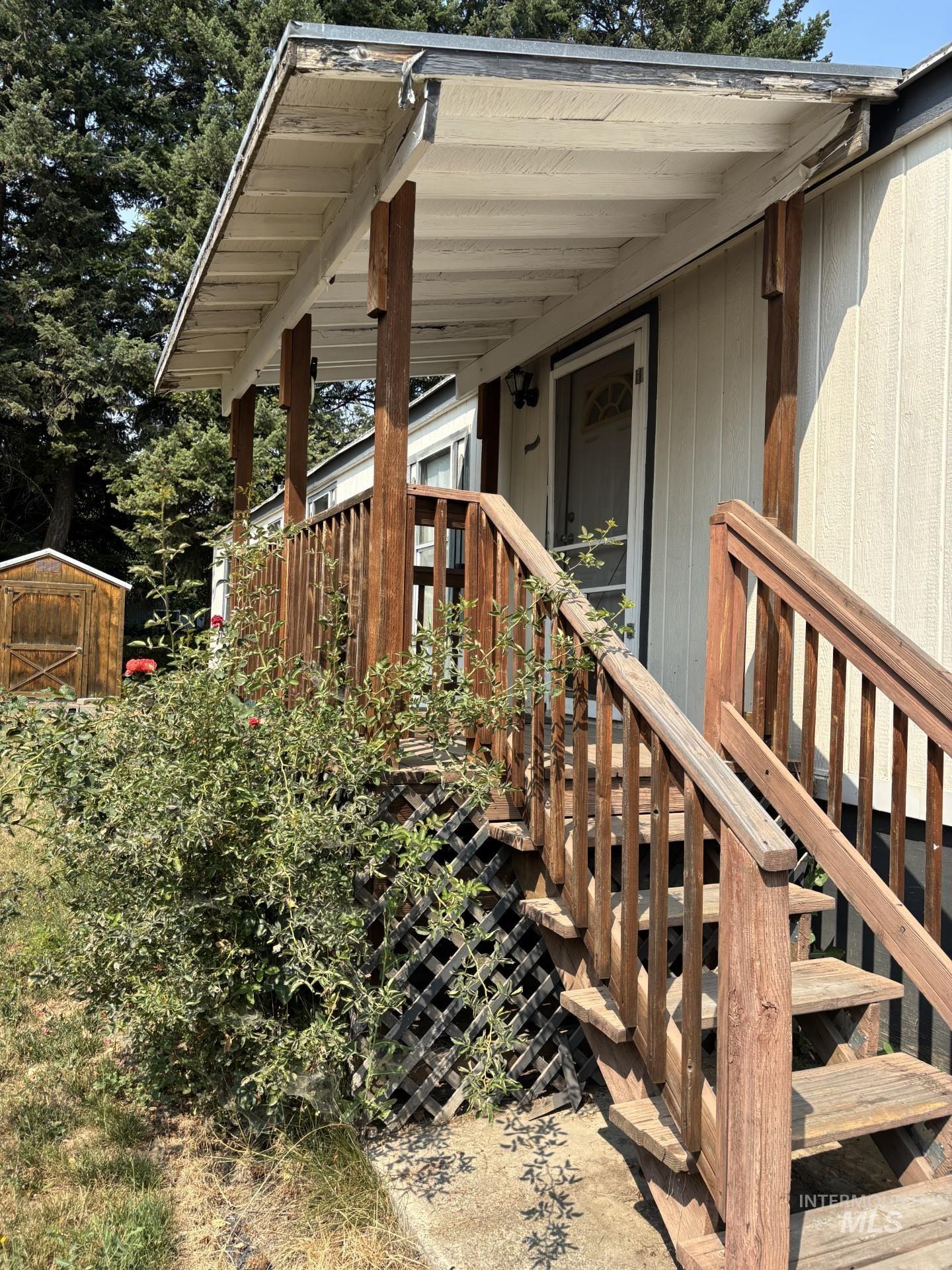 3175 Tomer Rd # 25, Moscow ID 83843