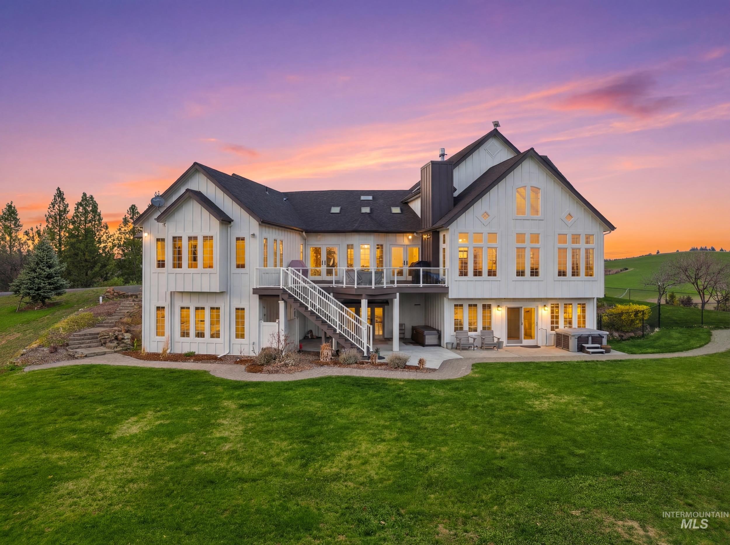 1014 Hilby Rd, Moscow ID 83843