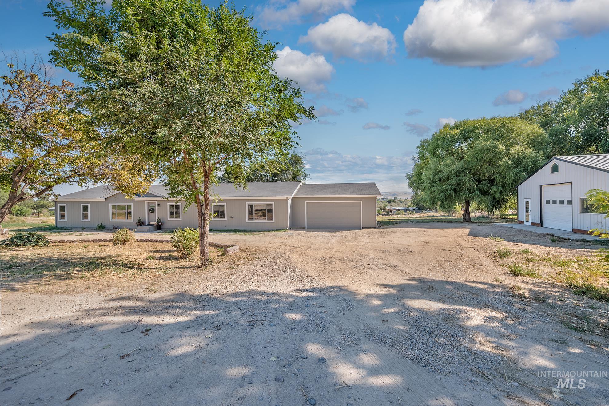 2377 Lower Pond Ln, Homedale ID 83628