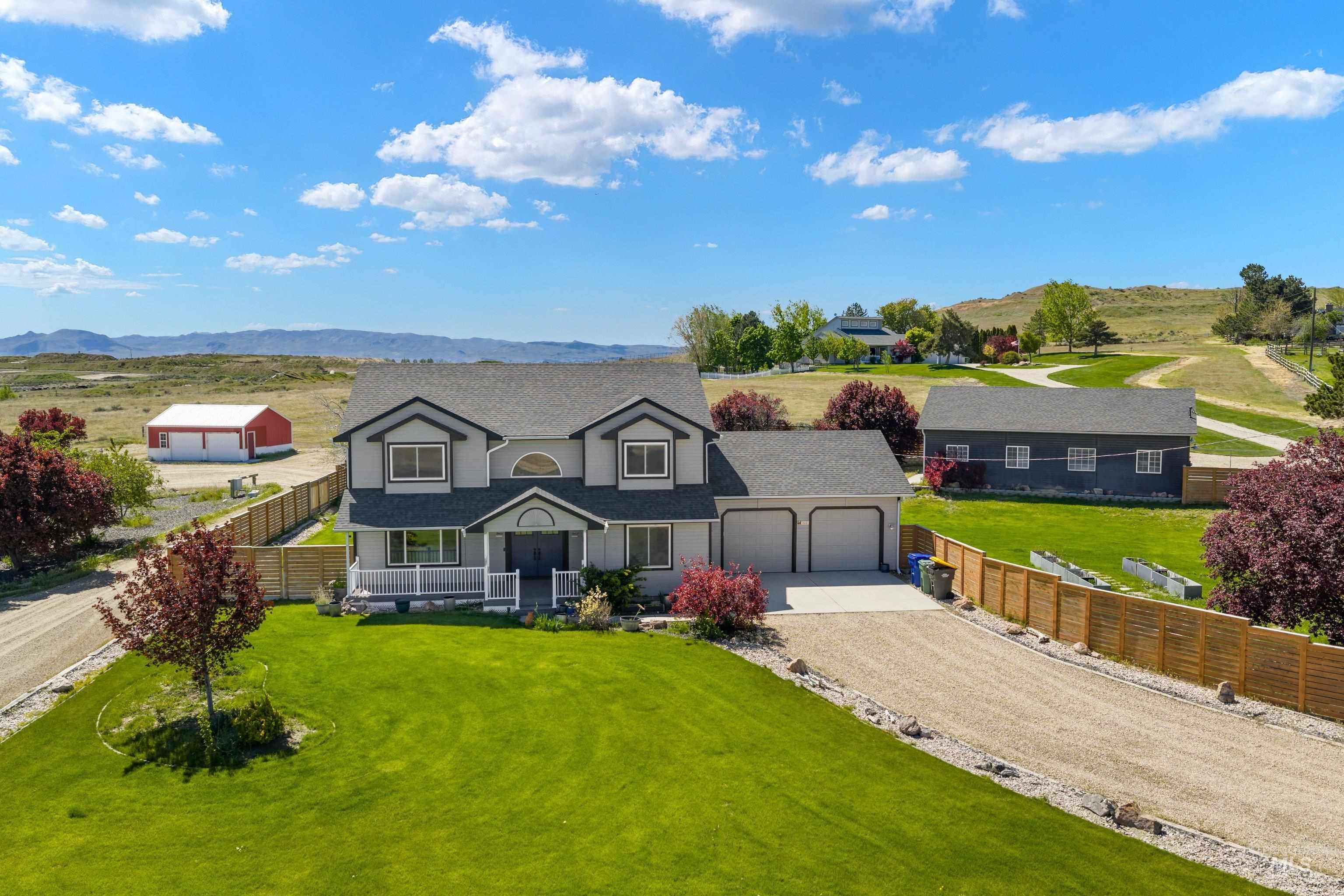 7657 Track Rd, Nampa ID 83686