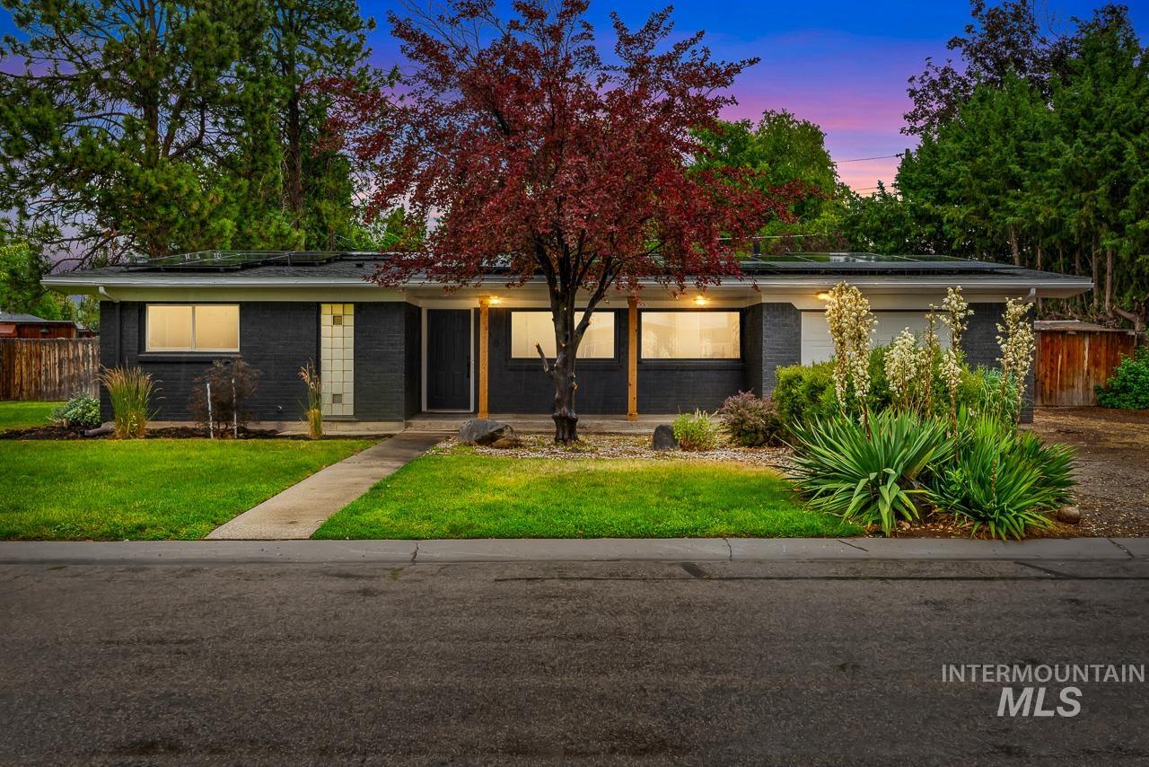 2110 S Broadmoor Dr, Boise ID 83705