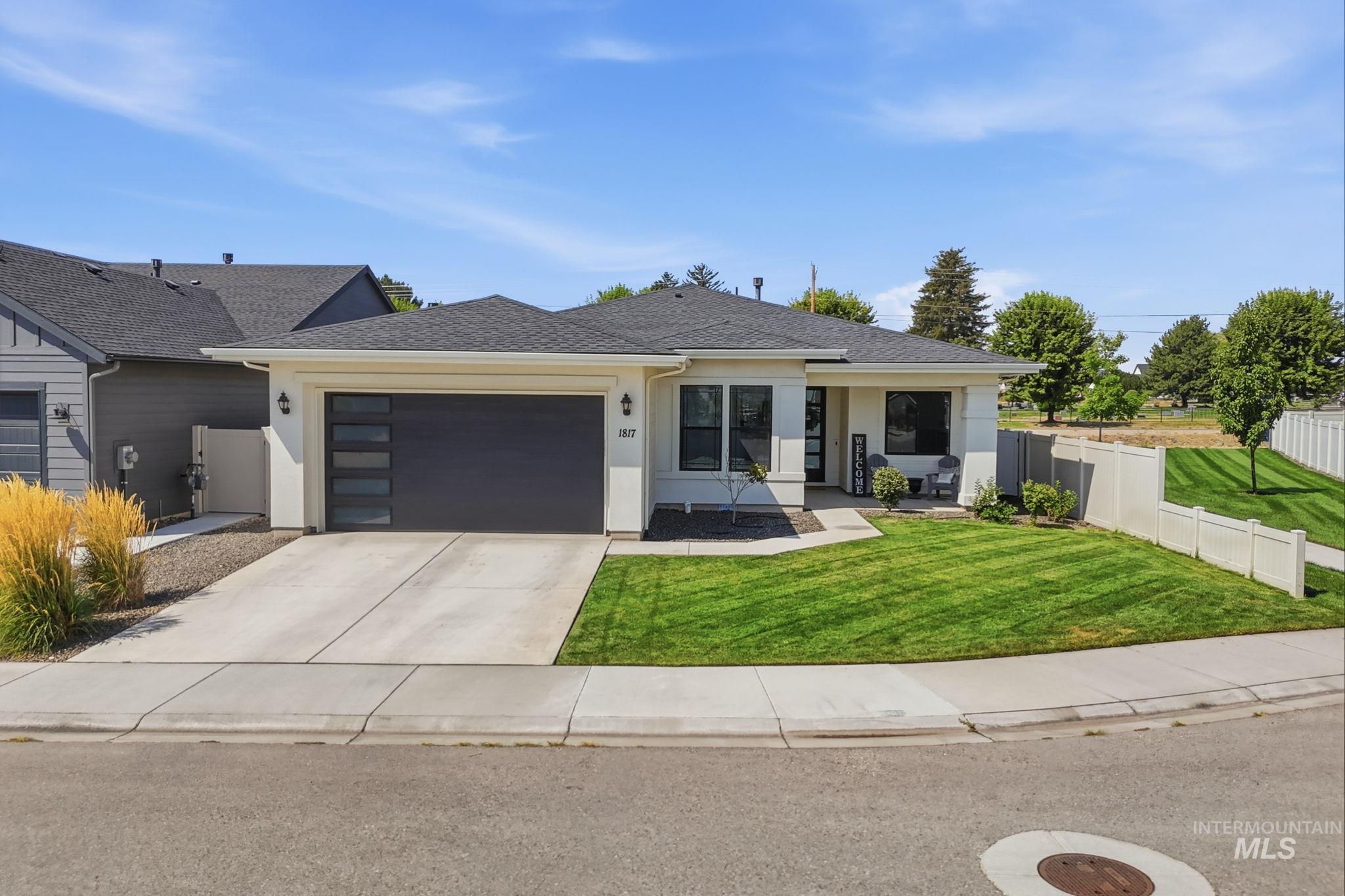 1817 N Burnam Ave, Star ID 83669