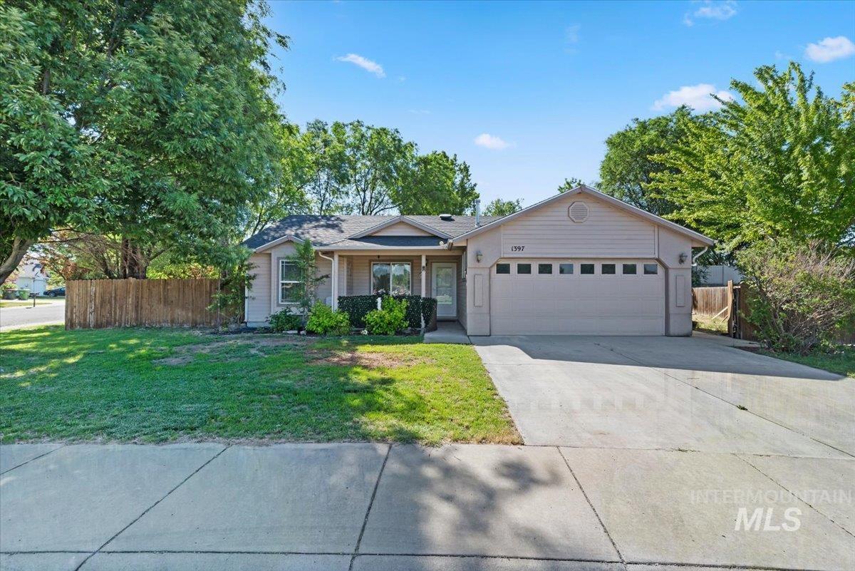 1397 W Silver Salmon Dr, Meridian ID 83642